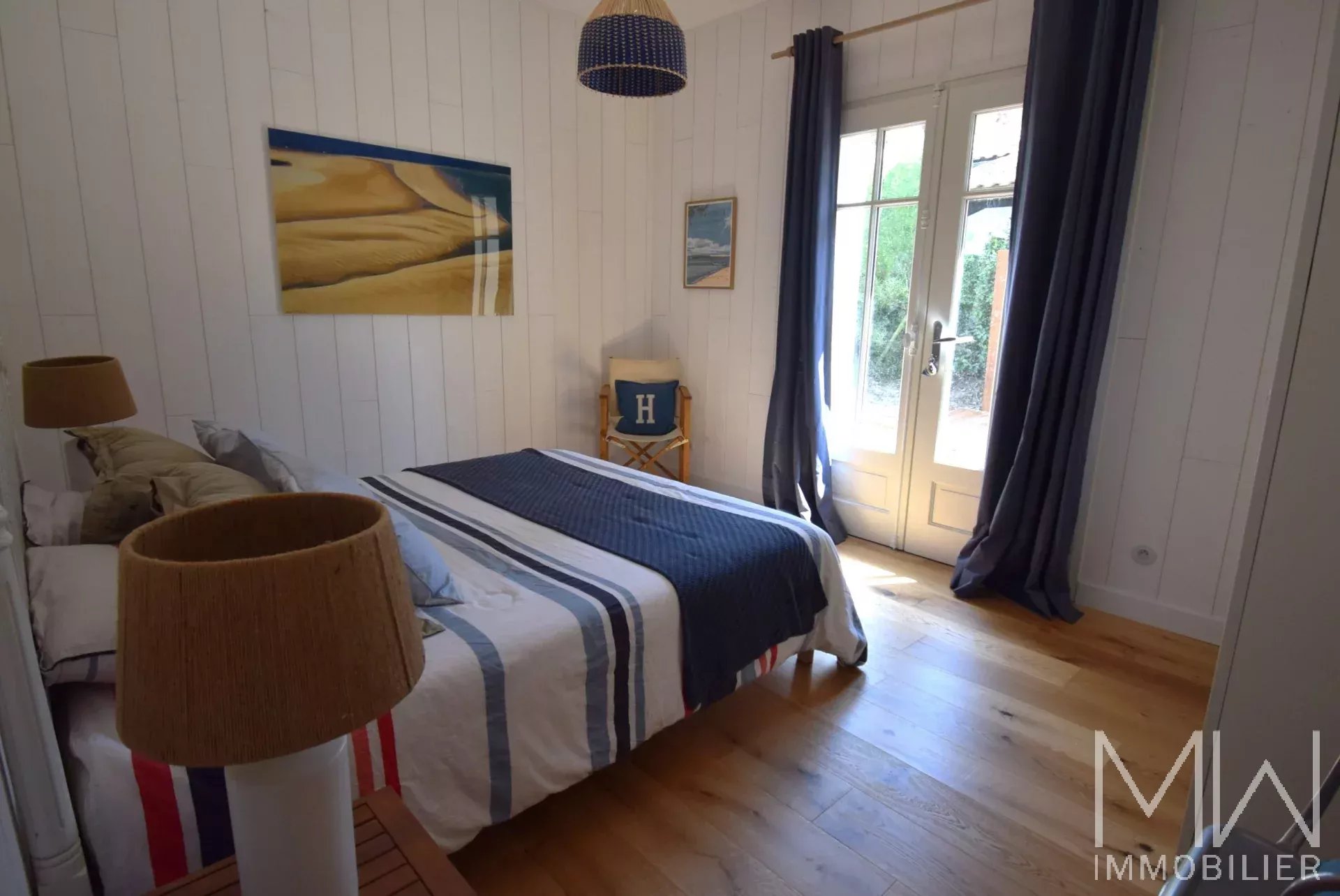 RAVISSANTE VILLA SUR LA DUNE -CAP FERRET-