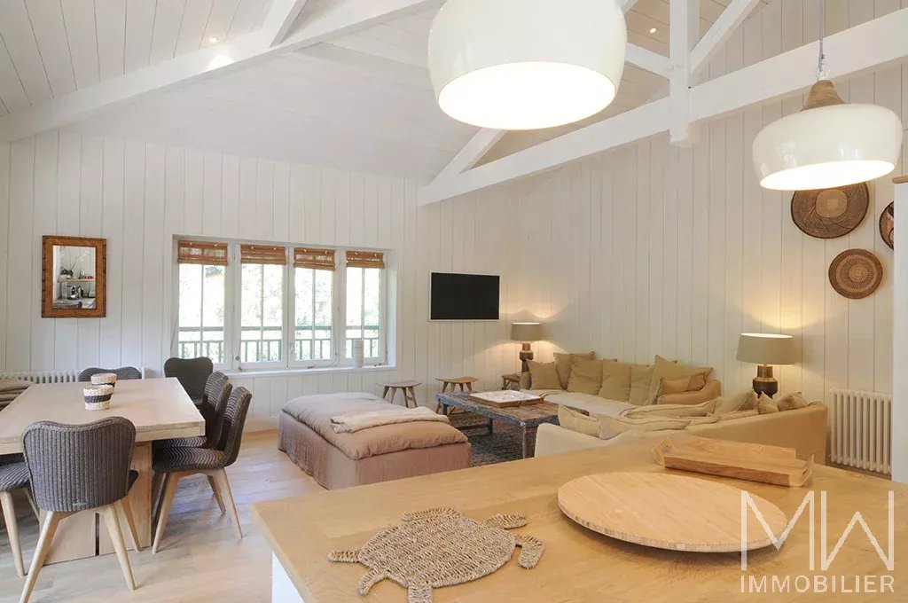 MAGNIFIQUE VILLA BOIS A LA POINTE DU CAP FERRET – 14 COUCHAGES