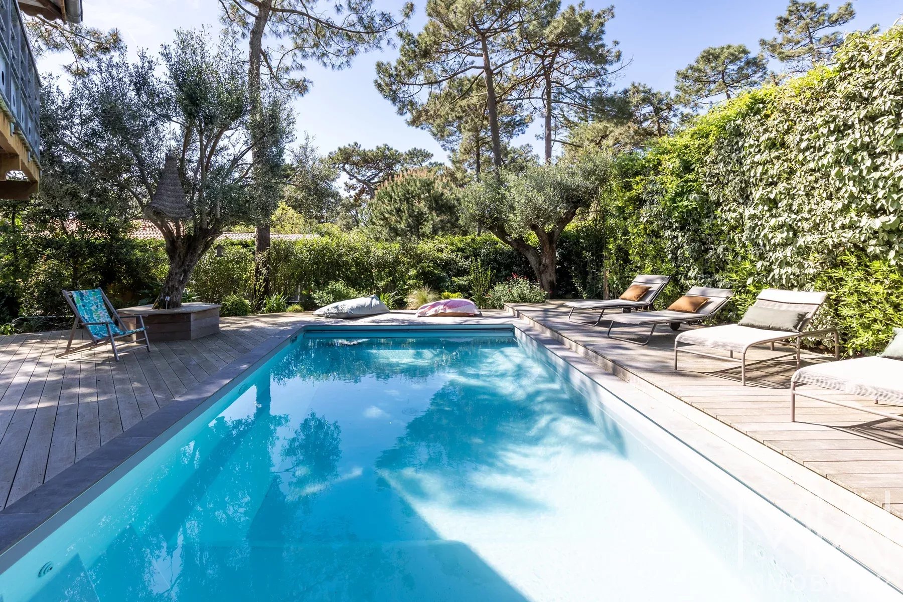 AGREABLE VILLA BOIS AVEC PISCINE – CAP FERRET – 10 COUCHAGES
