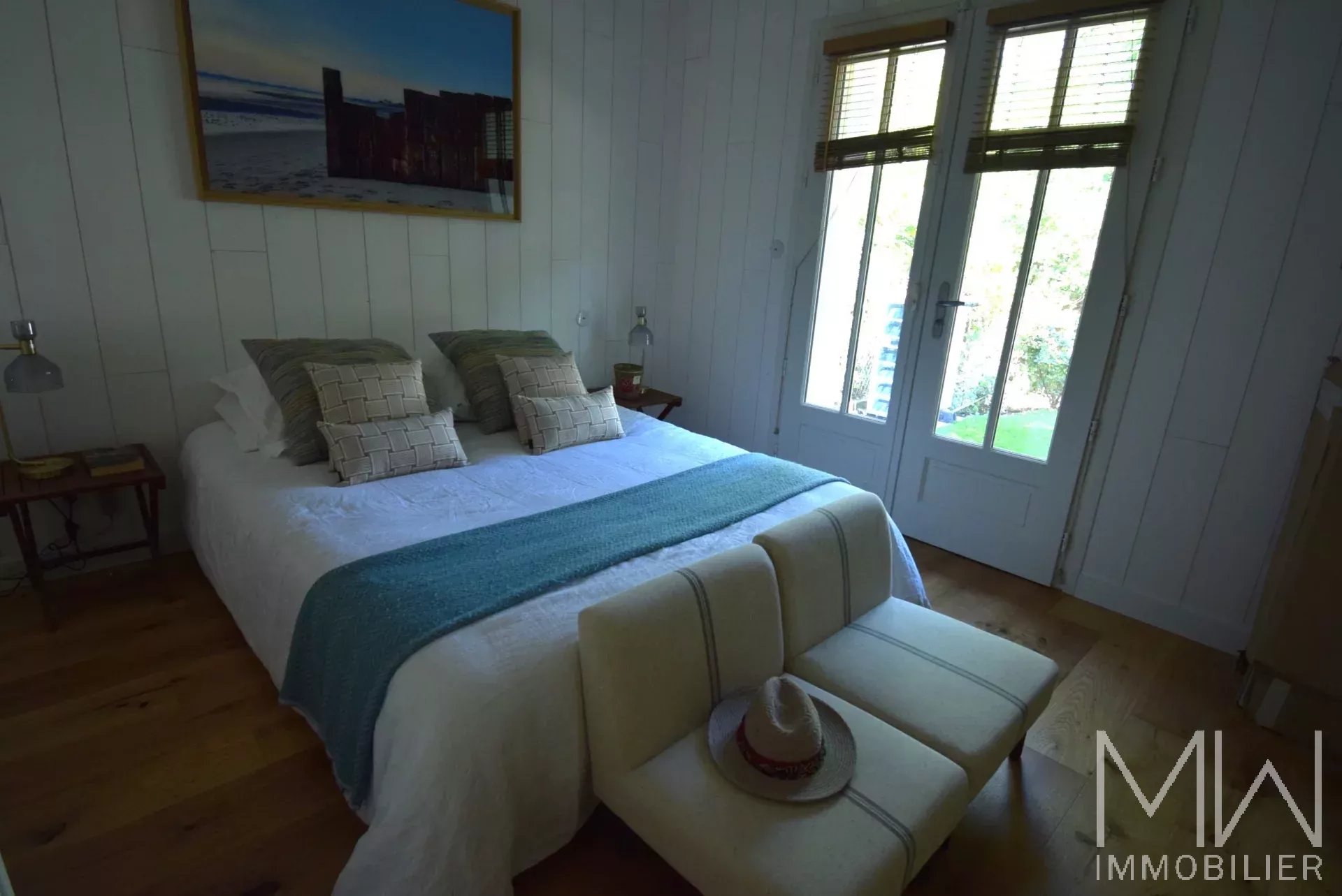 RAVISSANTE VILLA SUR LA DUNE -CAP FERRET-