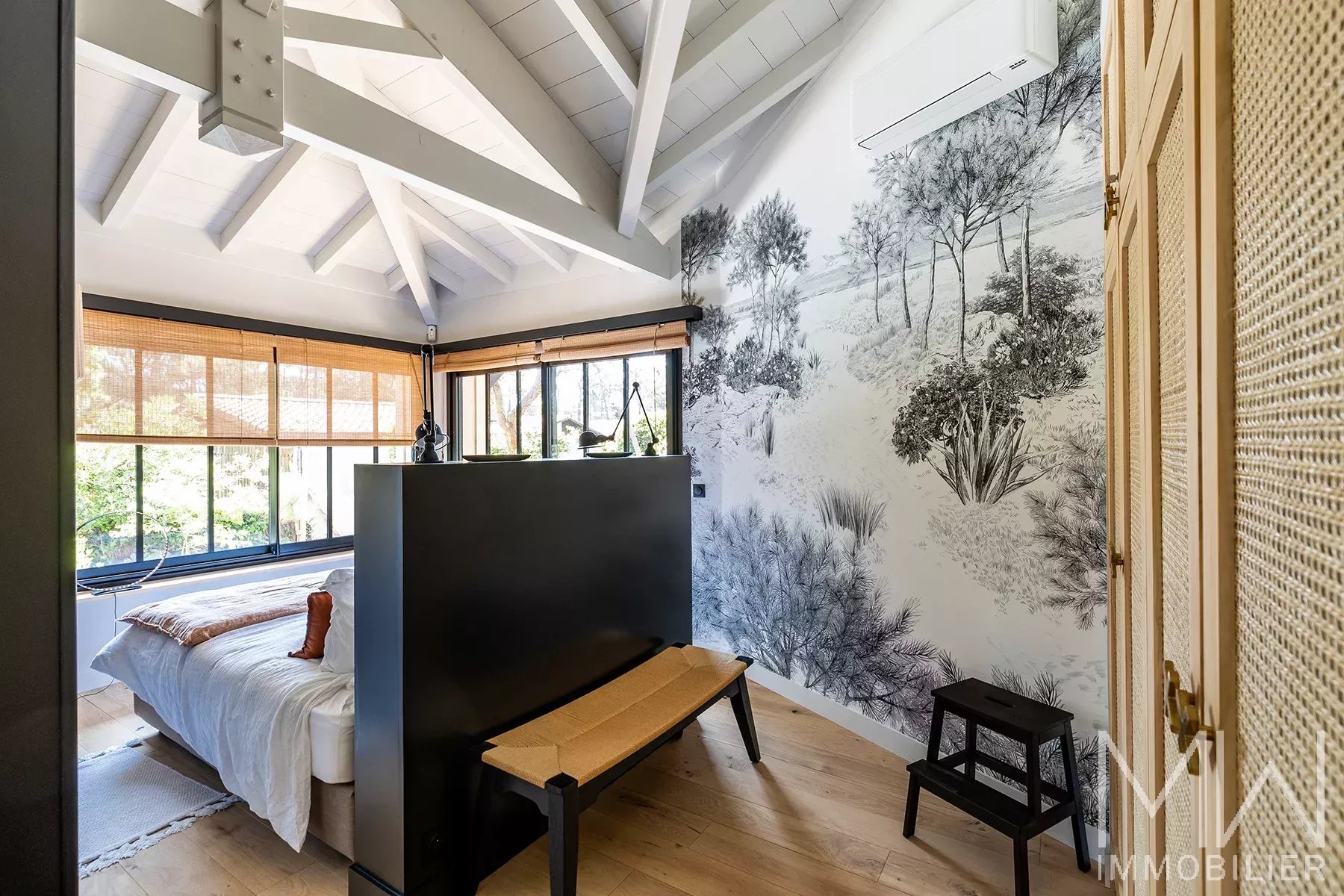 MAGNIFIQUE VILLA BOIS AVEC PISCINE – CAP FERRET – 12 COUCHAGES