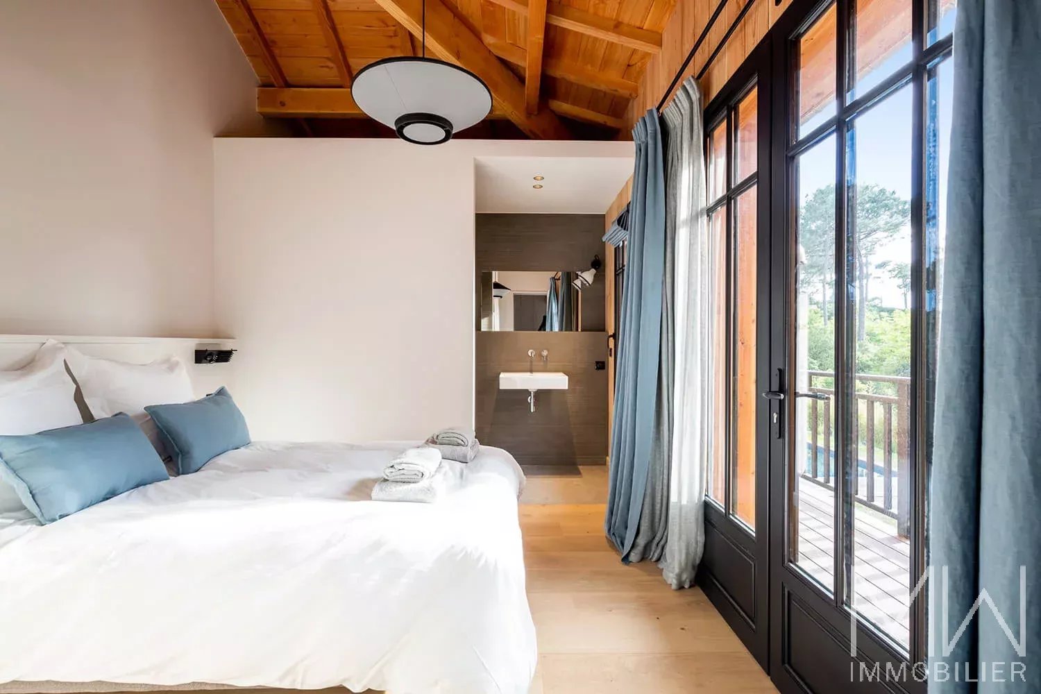VILLA DE PRESTIGE – LE CANON – 14 COUCHAGES