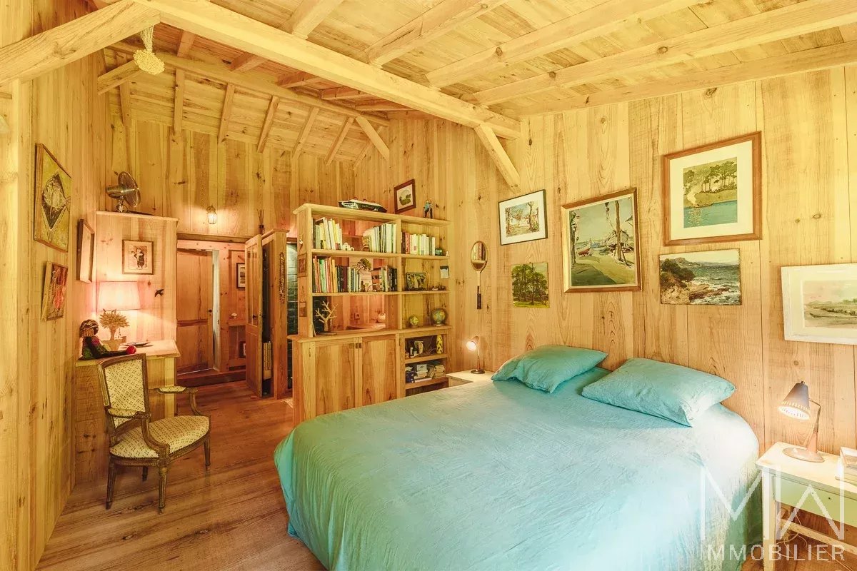 LOCATION SAISONNIÈRE CAP FERRET CENTRE – 8 COUCHAGES