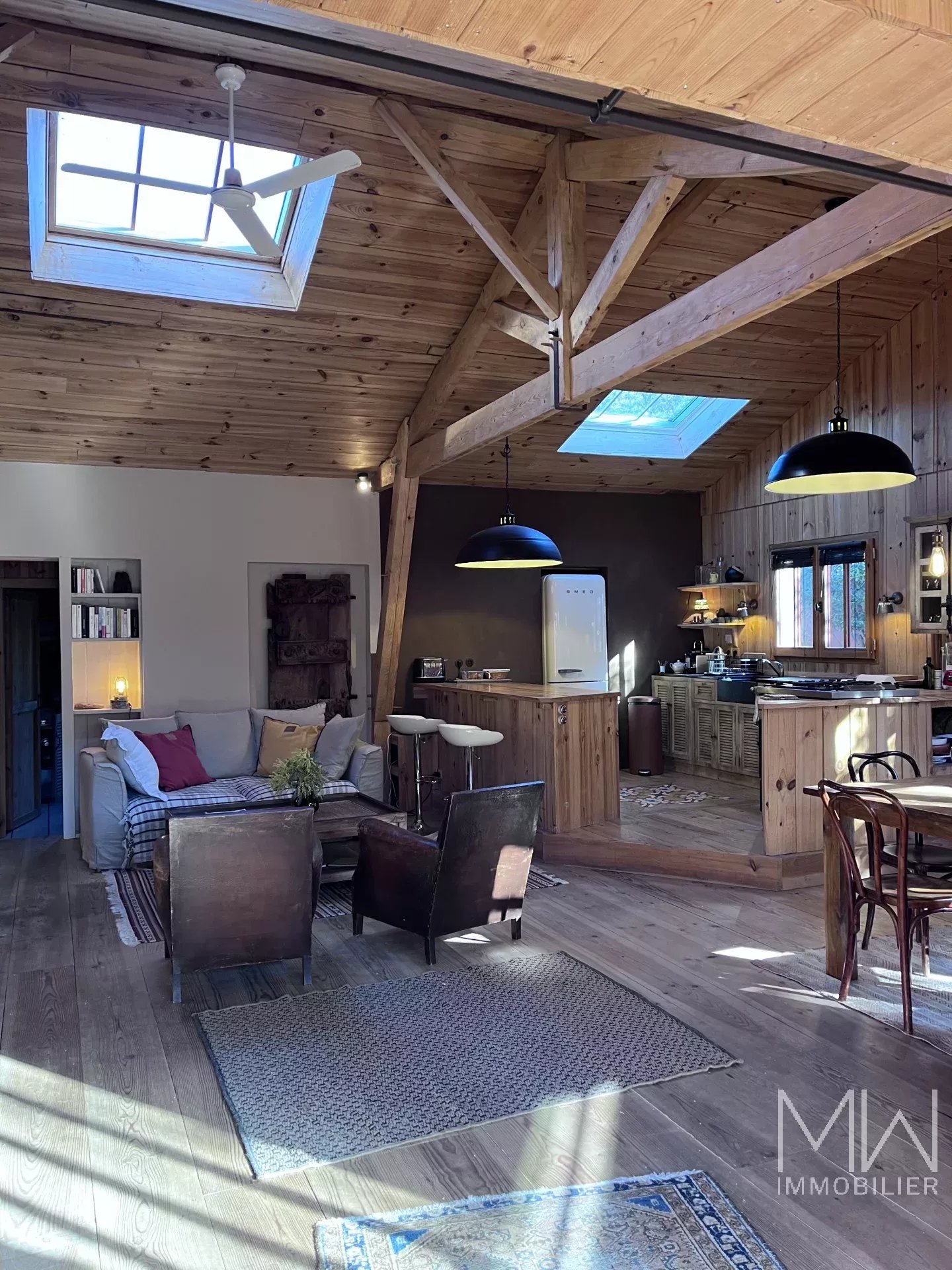 JOLIE VILLA BOIS EN BORDURE DES 44 HECTARES – CAP FERRET – 10 COUCHAGES