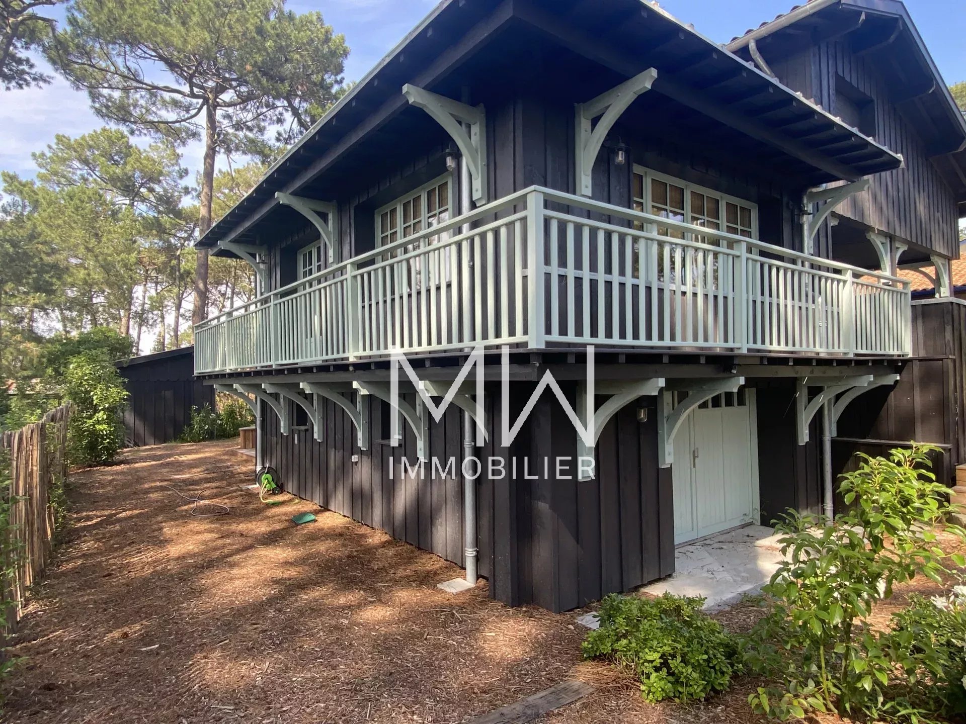 VILLA BOIS – CLAOUEY – 10 COUCHAGES