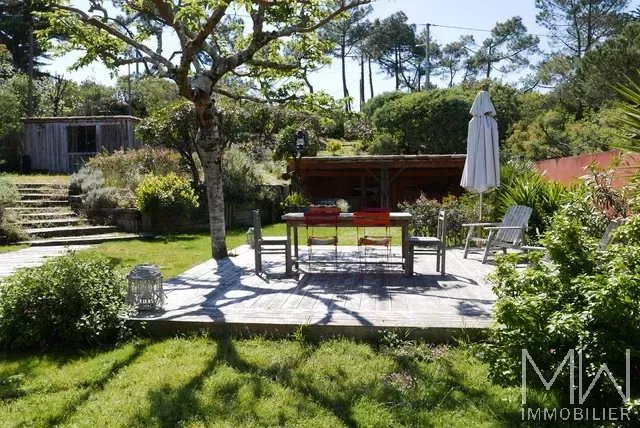 JOLIE VILLA BOIS EN BORDURE DES 44 HECTARES – CAP FERRET – 10 COUCHAGES