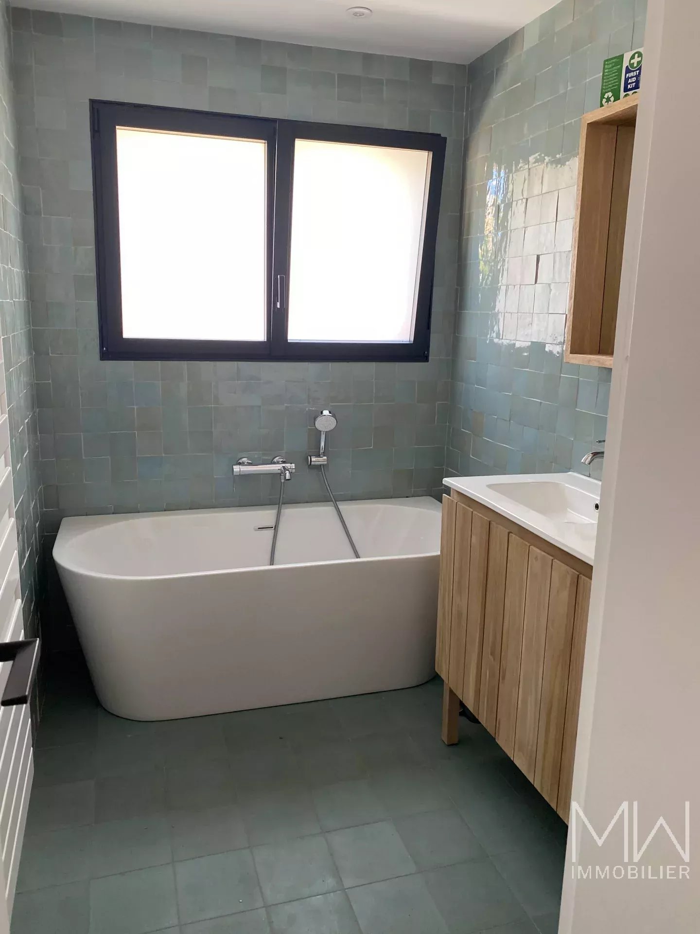 BELLE VILLA BOIS AVEC PISCINE – CAP FERRET – 12 COUCHAGES
