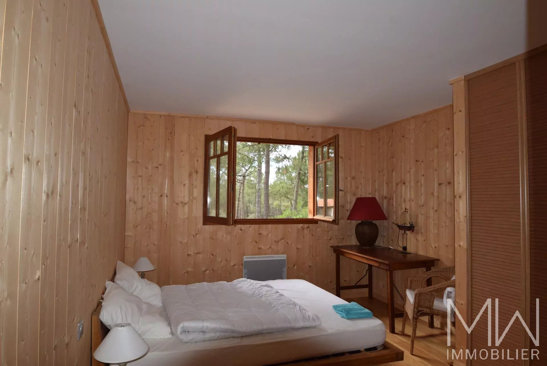VILLA BOIS AVEC PISCINE A LOUER – LA VIGNE – 11 COUCHAGES