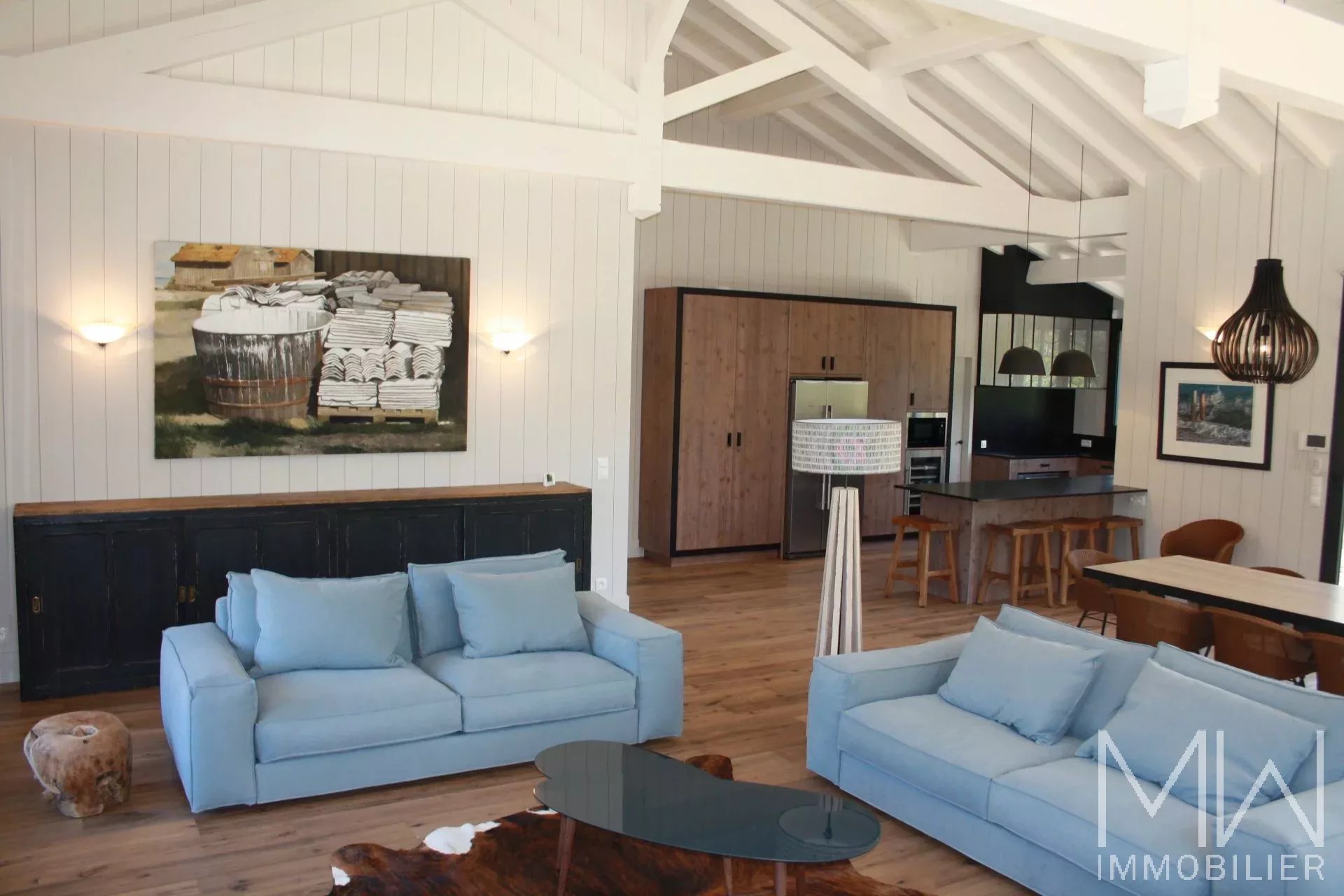 VILLA DE PRESTIGE AU CALME ET AVEC PISCINE – 10 COUCHAGES