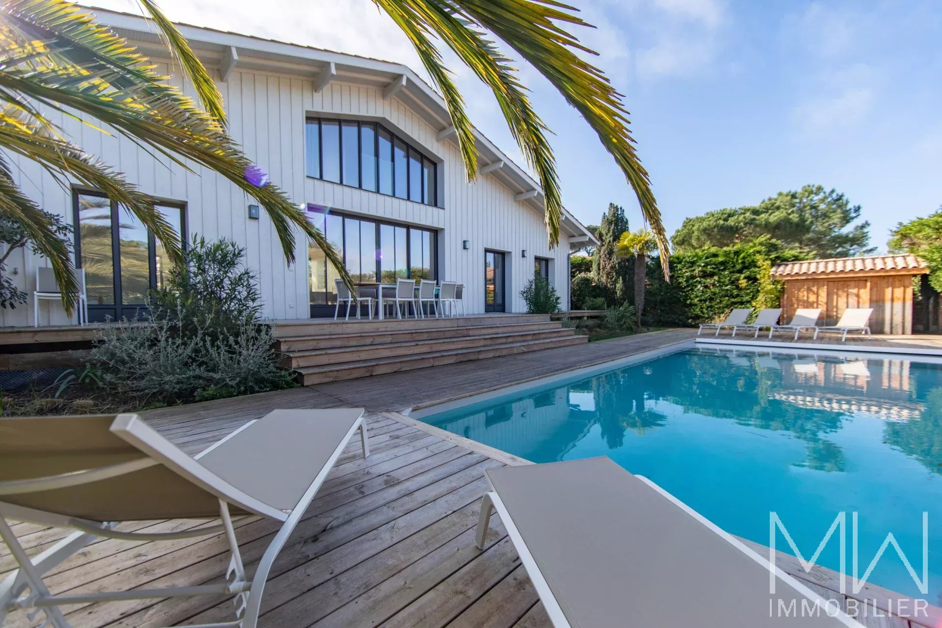 VILLA AVE PISCINE AU COEUR DU CAP FERRET – 10 COUCHAGES