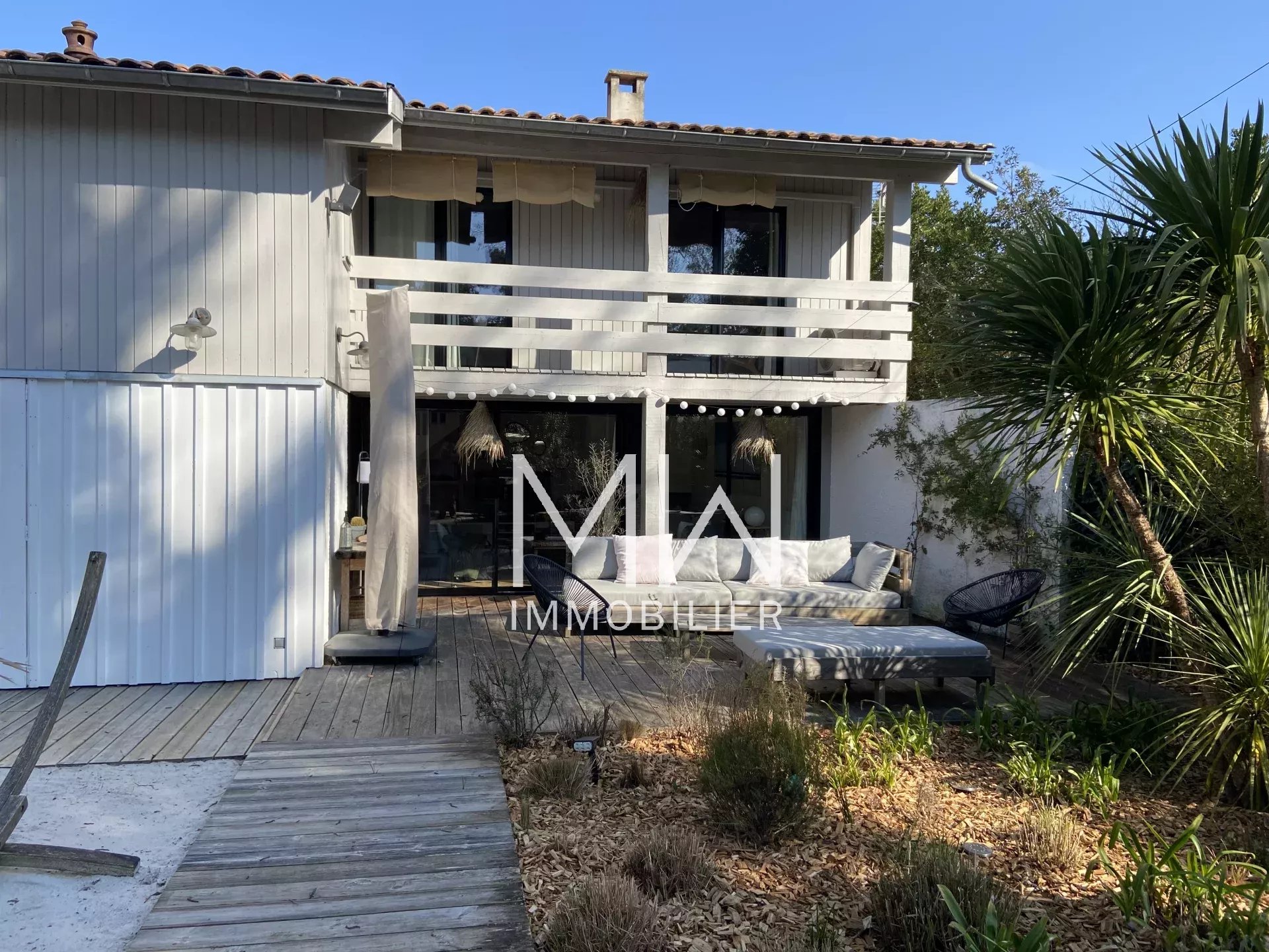 CHARMANTE VILLA AU CALME – L’HERBE – 8 COUCHAGES