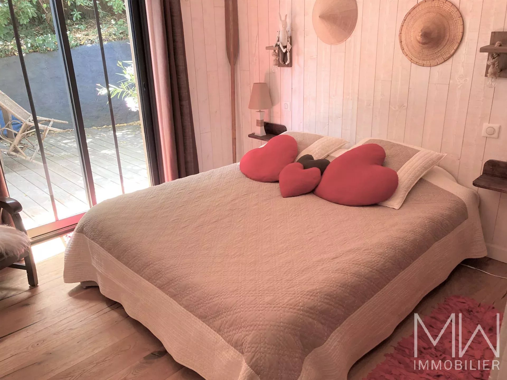 RAVISSANTE VILLA -LE CANON-