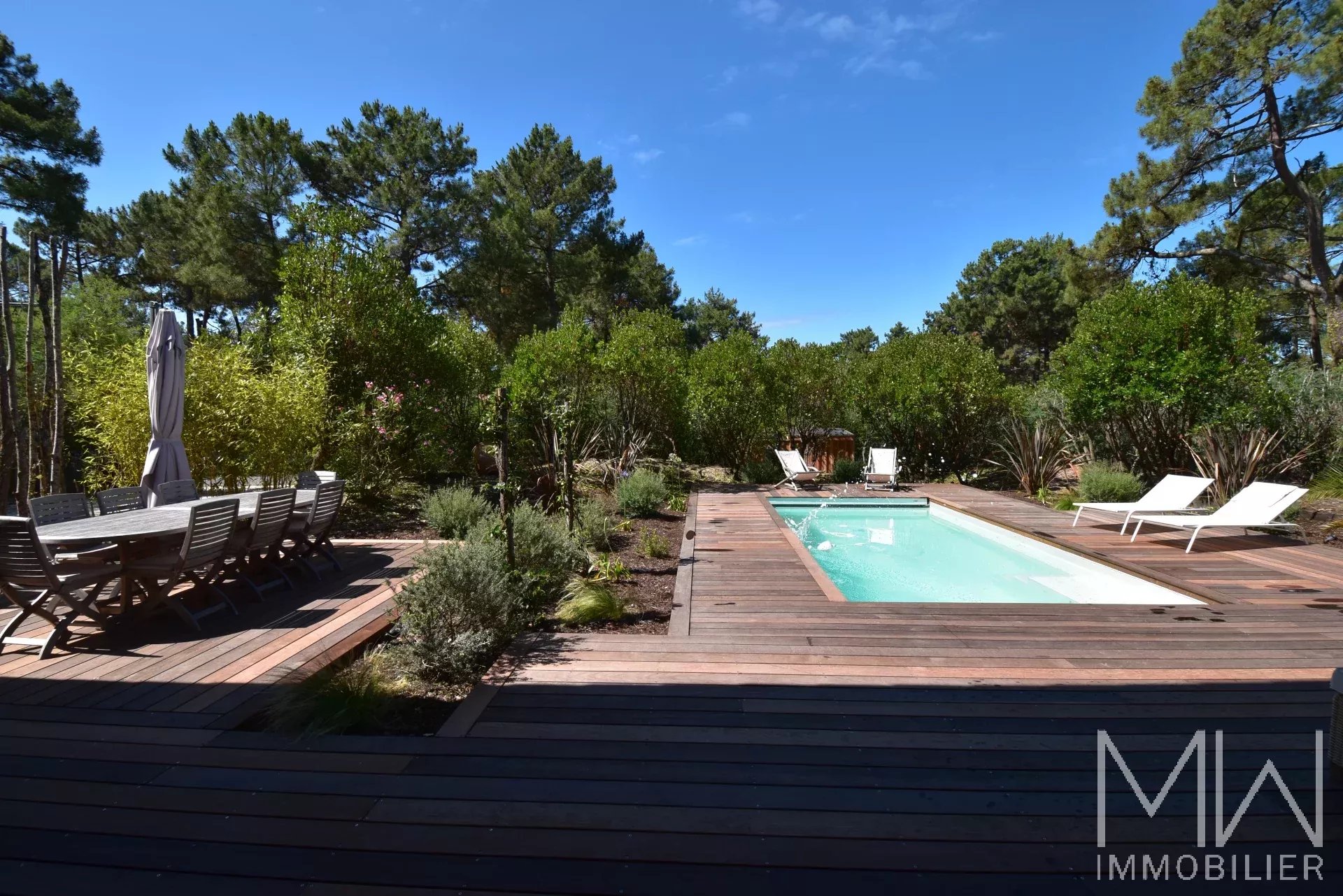 TRES AGREABLE VILLA AVEC PISCINE – PLAGE DES AMERICAINS – 8 COUCHAGES