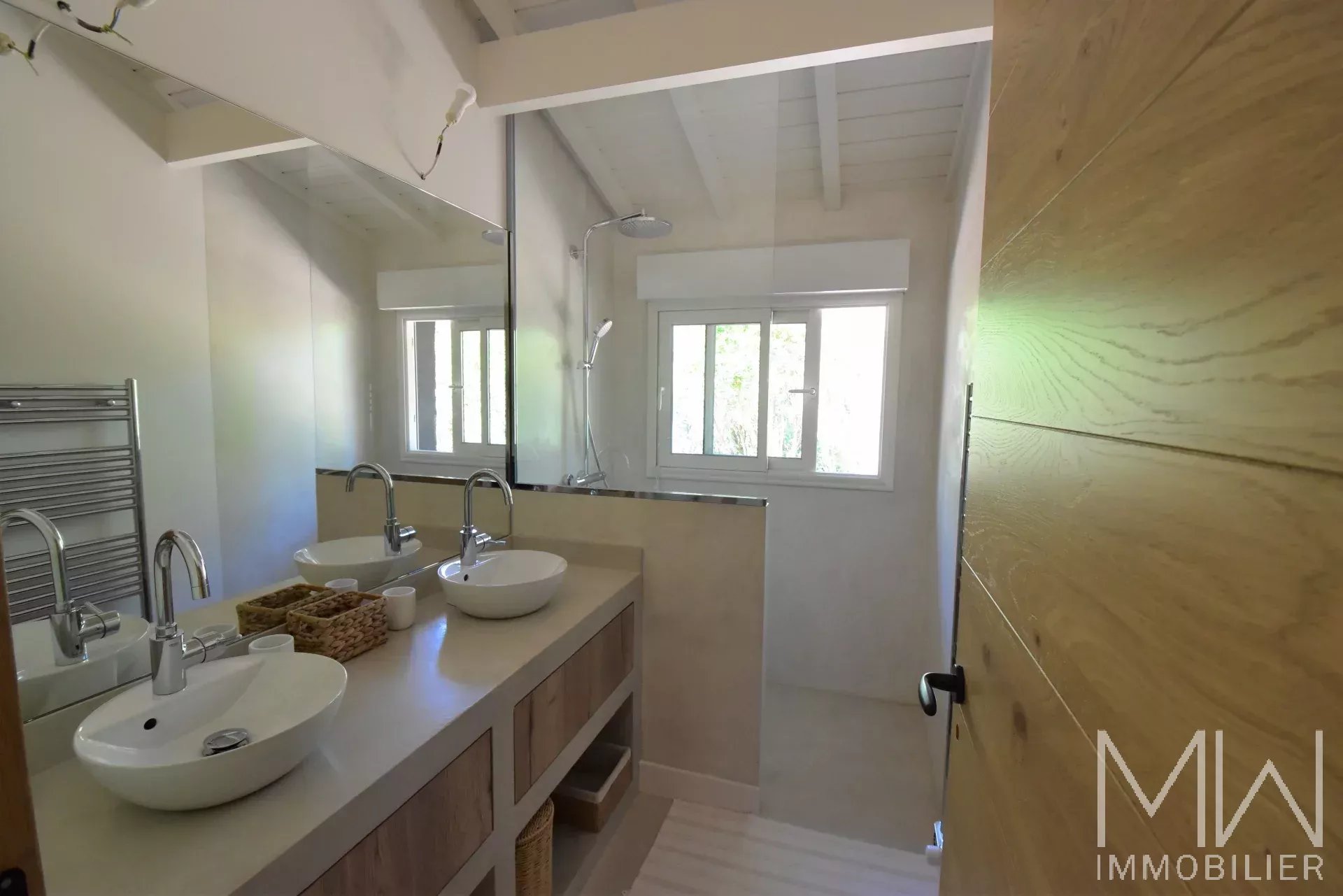 TRES AGREABLE VILLA AVEC PISCINE – PLAGE DES AMERICAINS – 8 COUCHAGES