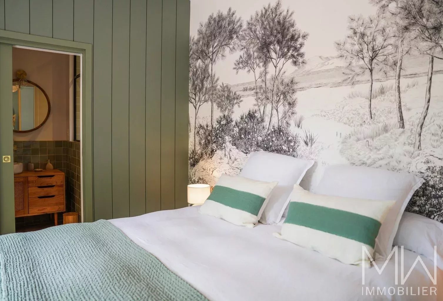 BELLE VILLA AVEC  PISCINE – PETIT PIQUEY – 12 COUCHAGES