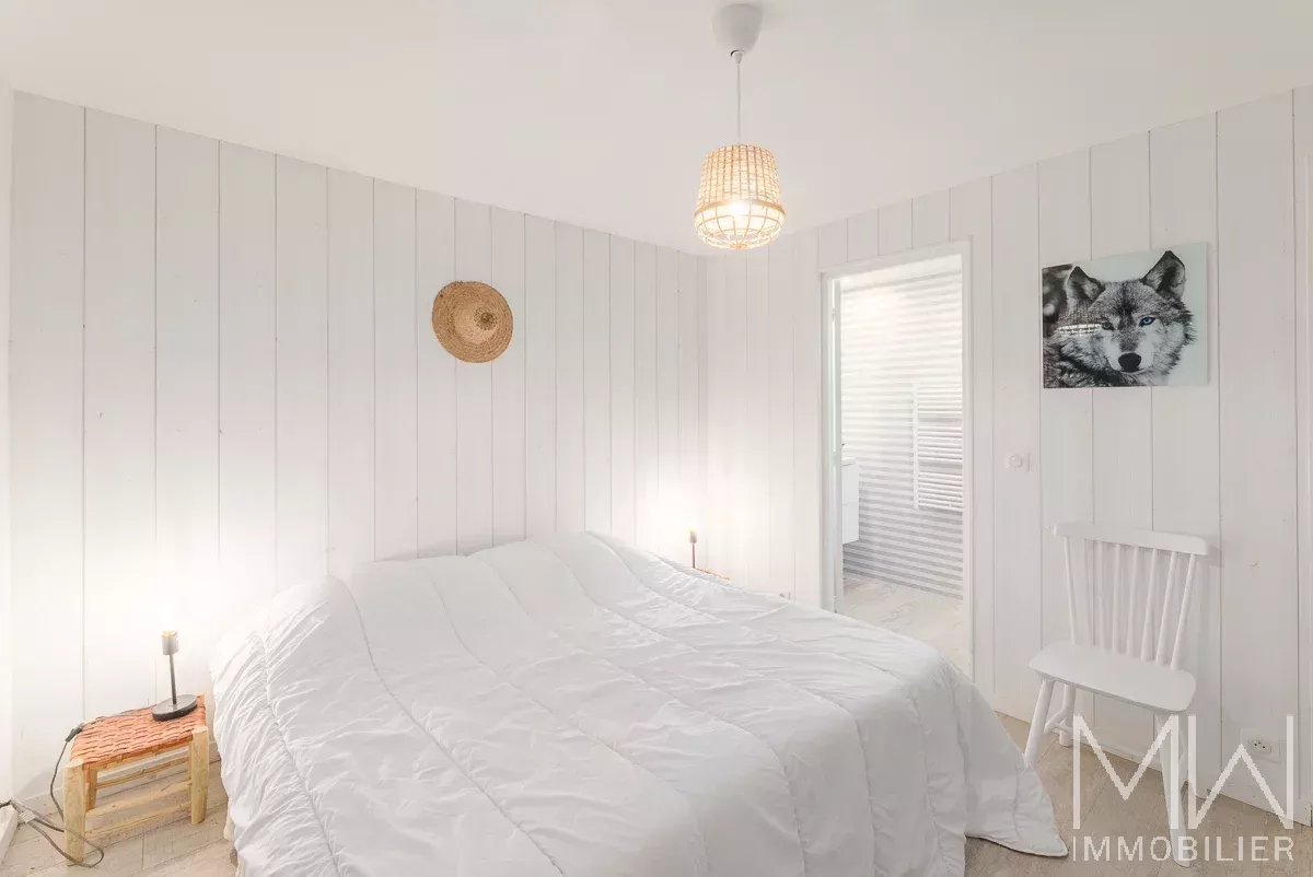 BELLE VILLA BOIS – LA POINTE AUX CHEVAUX PETIT PIQUEY -9 COUCHAGES