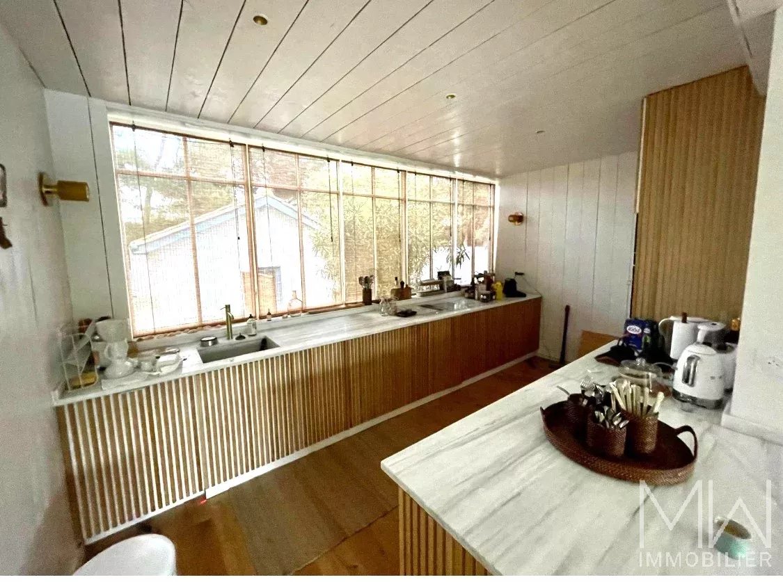 MAGNIFIQUE VILLA BOIS AU COEUR DU CAP FERRET – 10 COUCHAGES