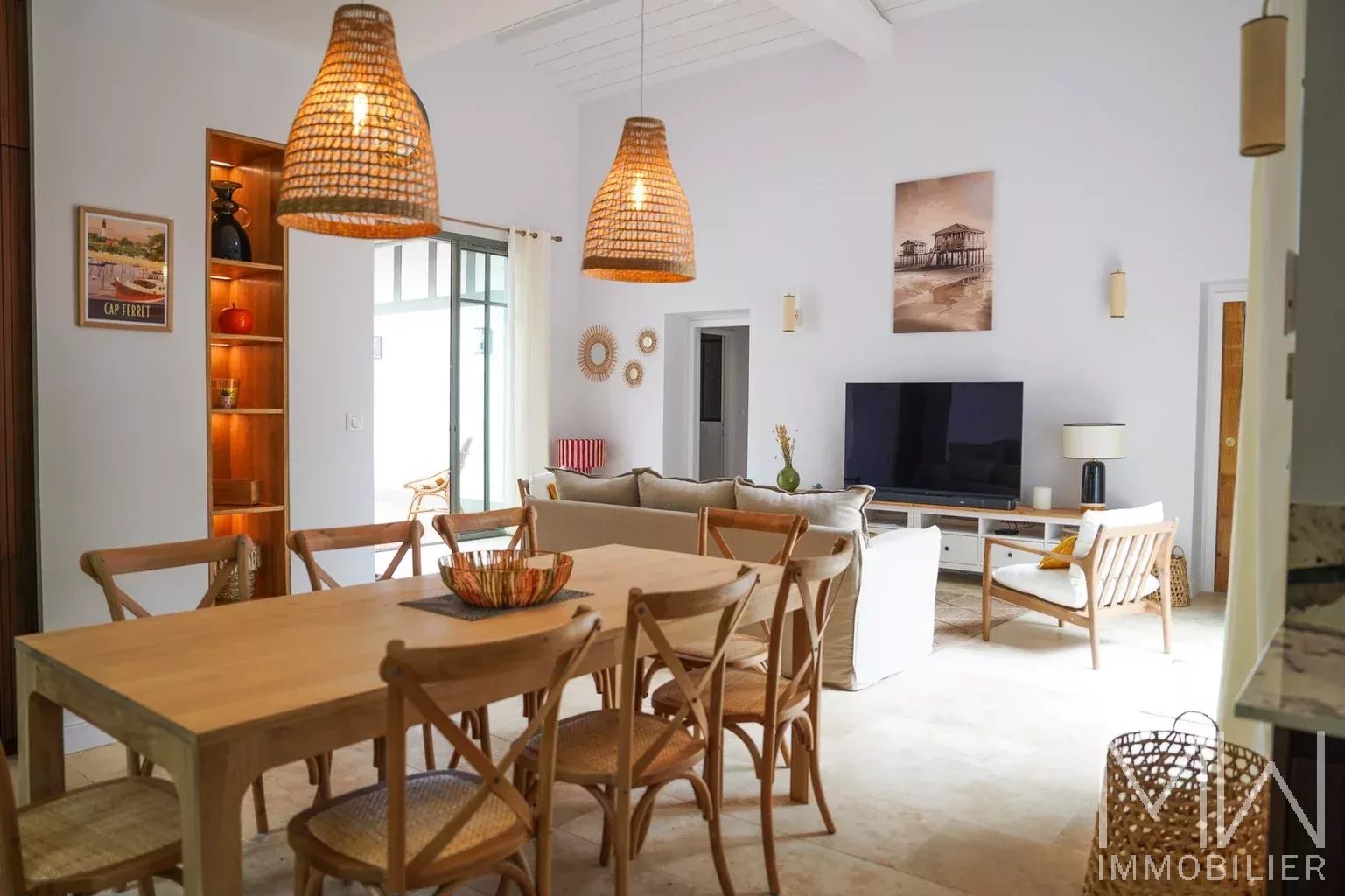 BELLE VILLA AVEC  PISCINE – PETIT PIQUEY – 12 COUCHAGES