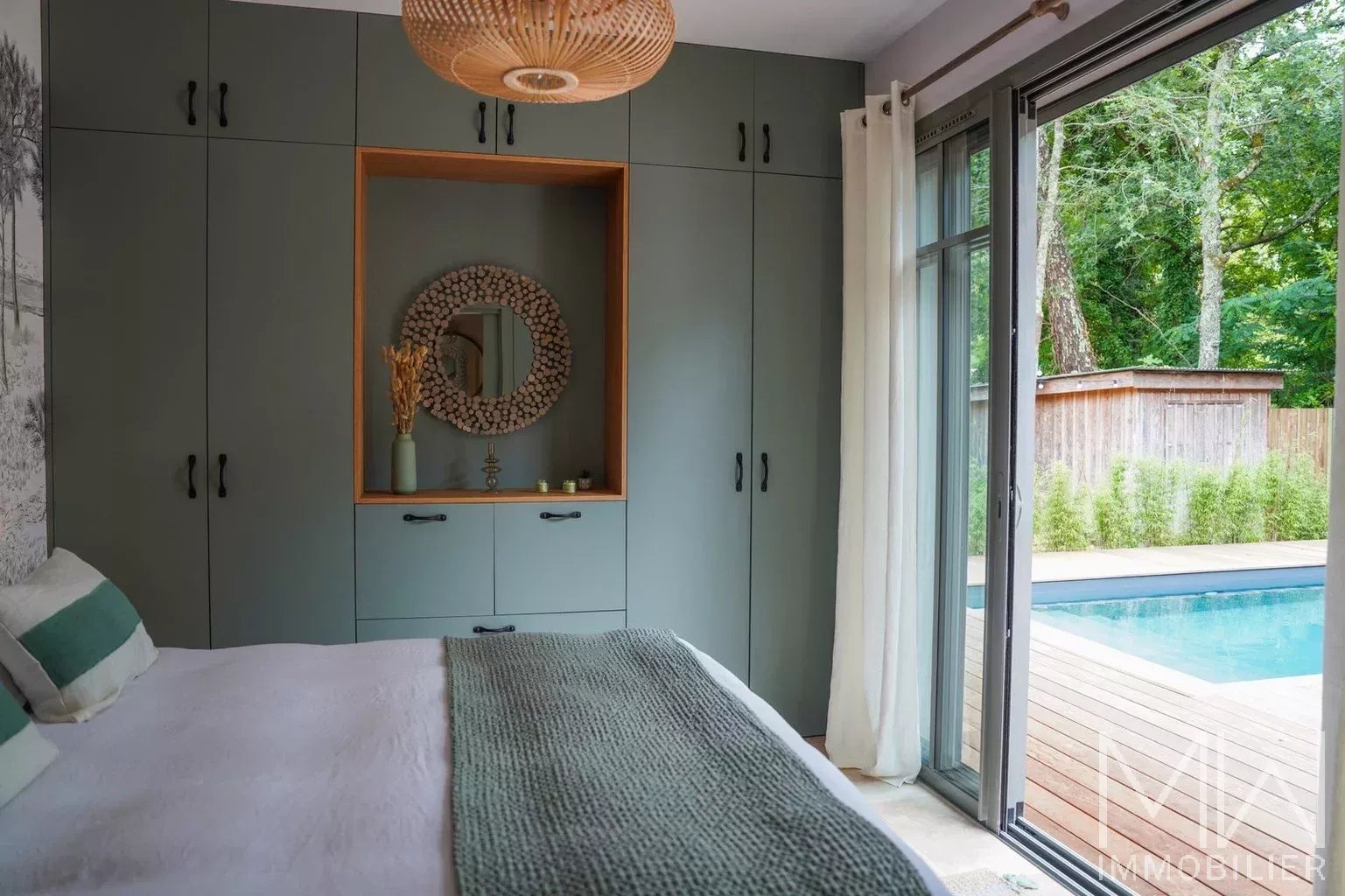 BELLE VILLA AVEC  PISCINE – PETIT PIQUEY – 12 COUCHAGES