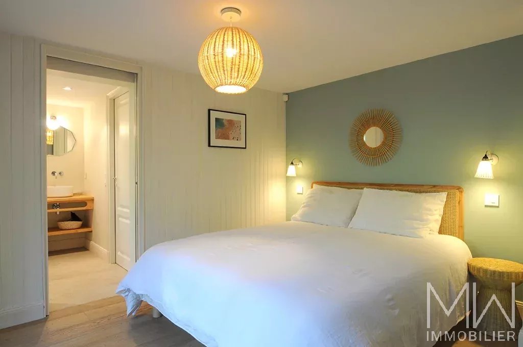 MAGNIFIQUE VILLA BOIS A LA POINTE DU CAP FERRET – 14 COUCHAGES