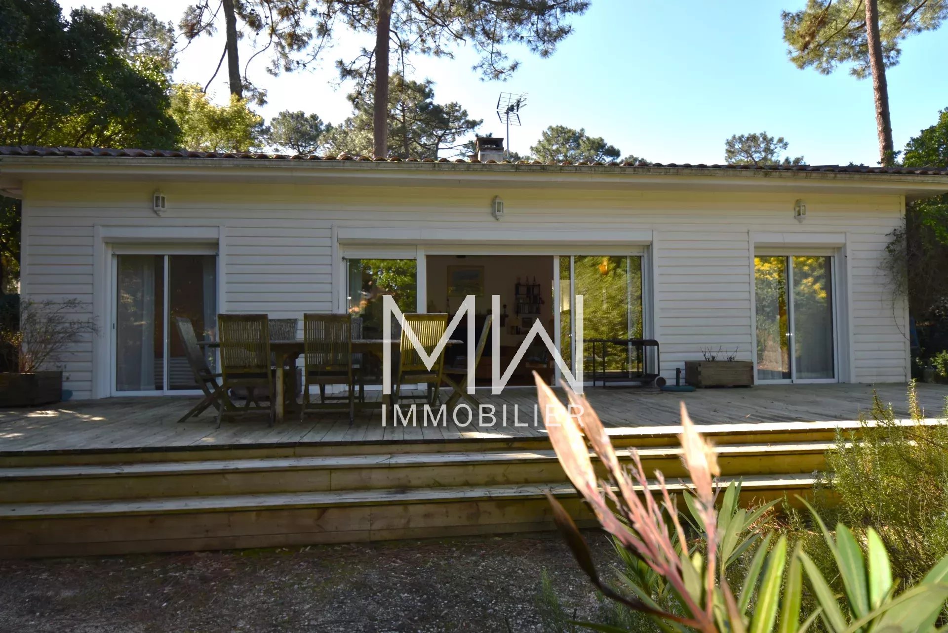 PIED A TERRE IDEAL ENTRE LE CANON ET PIRAILLAN