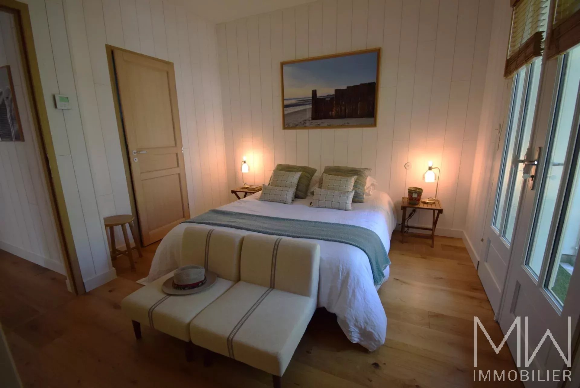 RAVISSANTE VILLA SUR LA DUNE -CAP FERRET-