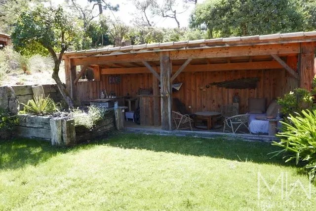 JOLIE VILLA BOIS EN BORDURE DES 44 HECTARES – CAP FERRET – 10 COUCHAGES