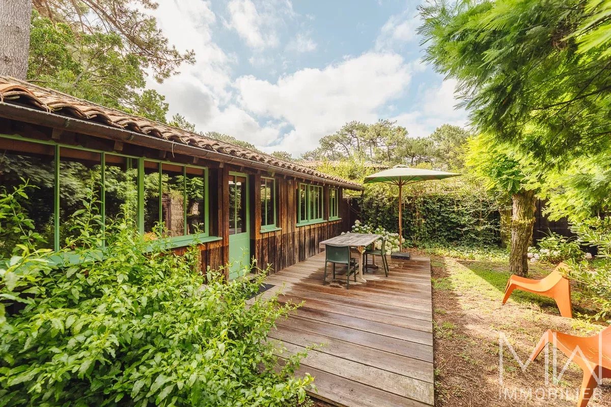 LOCATION SAISONNIÈRE CAP FERRET CENTRE – 8 COUCHAGES