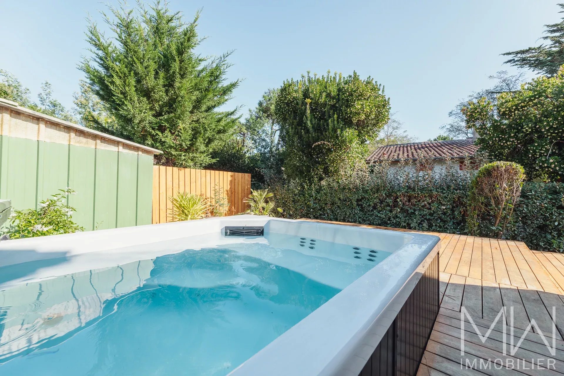 JOLIE VILLA AVEC PISCINE AU COEUR DU CAP FERRET – 6 COUCHAGES