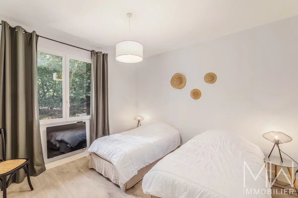BELLE VILLA BOIS – LA POINTE AUX CHEVAUX PETIT PIQUEY -9 COUCHAGES