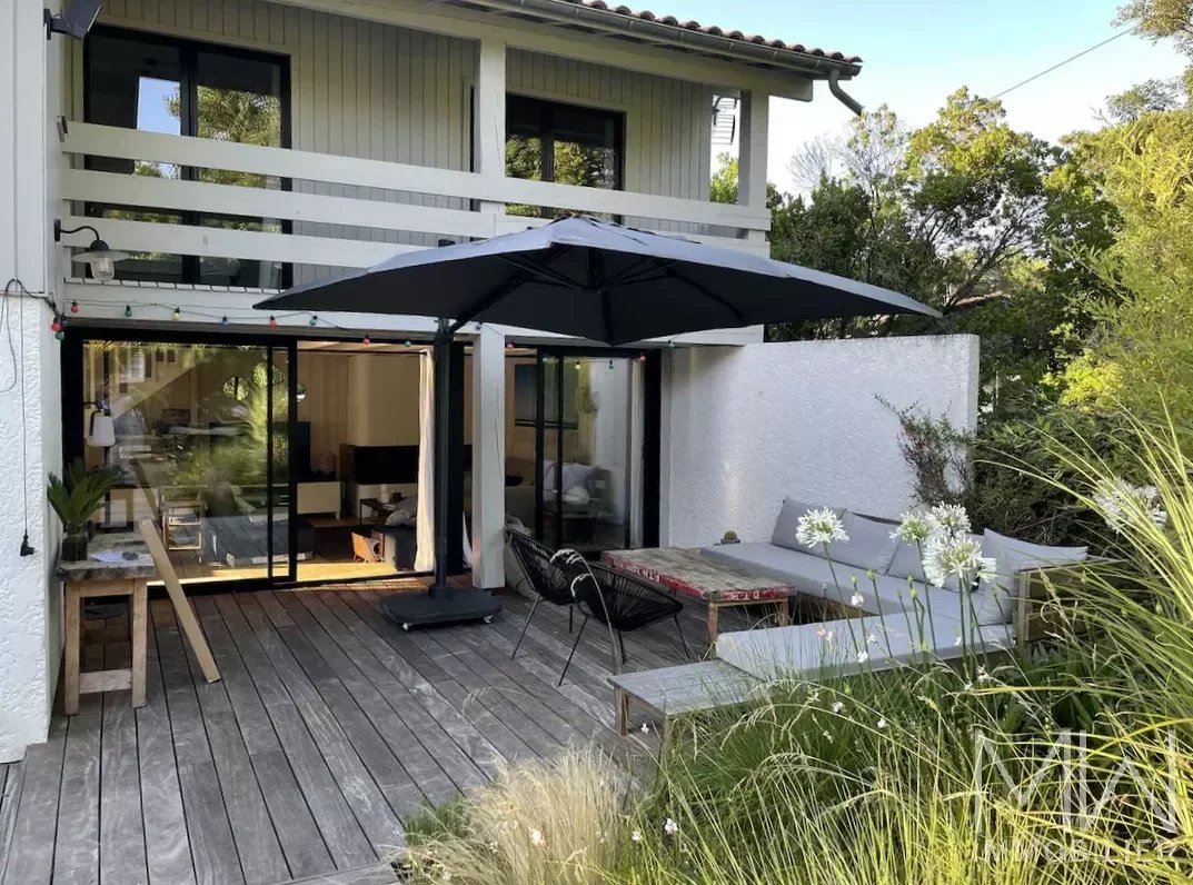 CHARMANTE VILLA AU CALME – L’HERBE – 8 COUCHAGES