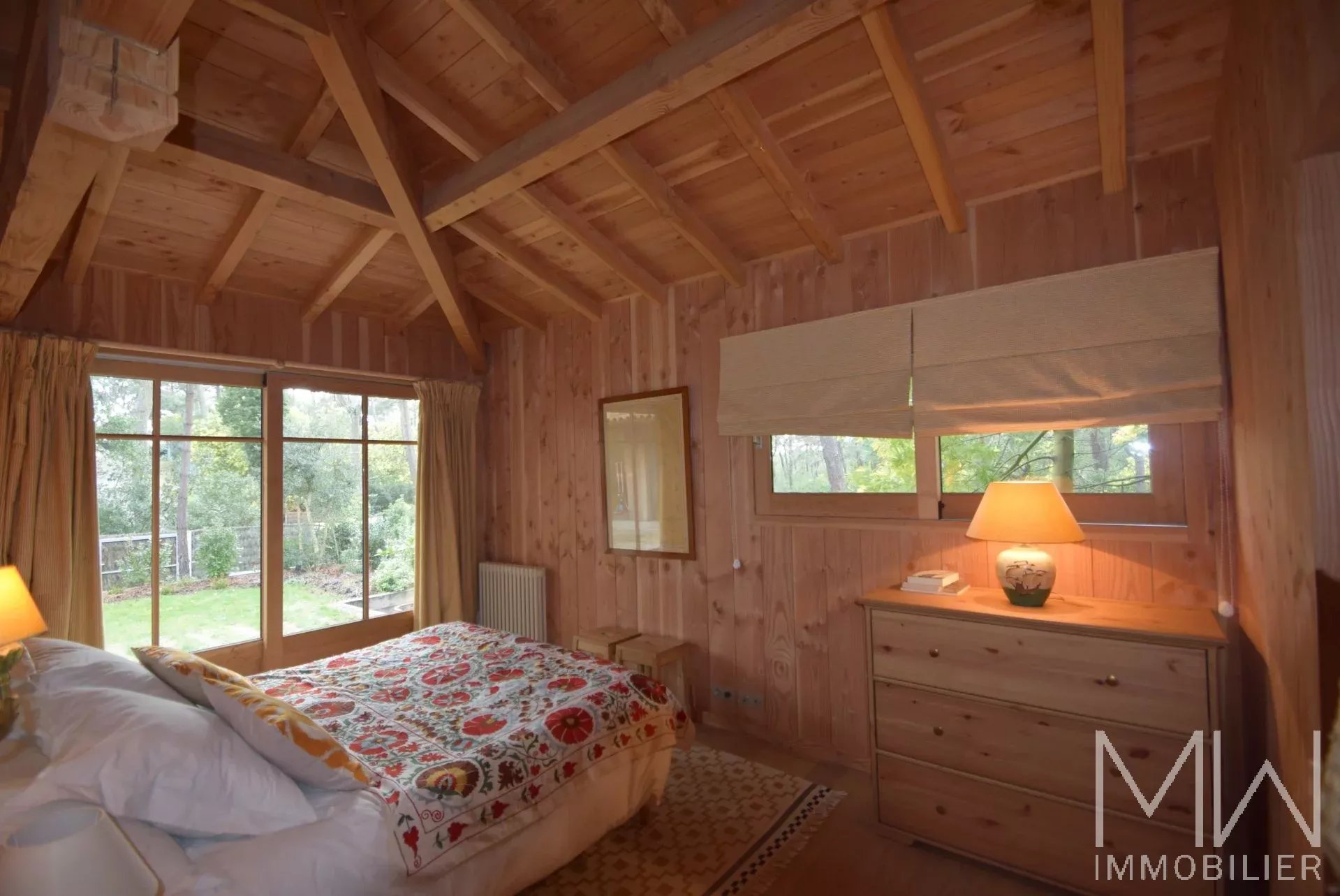 MAGNIFIQUE VILLA BOIS EN PREMIÈRE LIGNE – LA VIGNE – 8 COUCHAGES