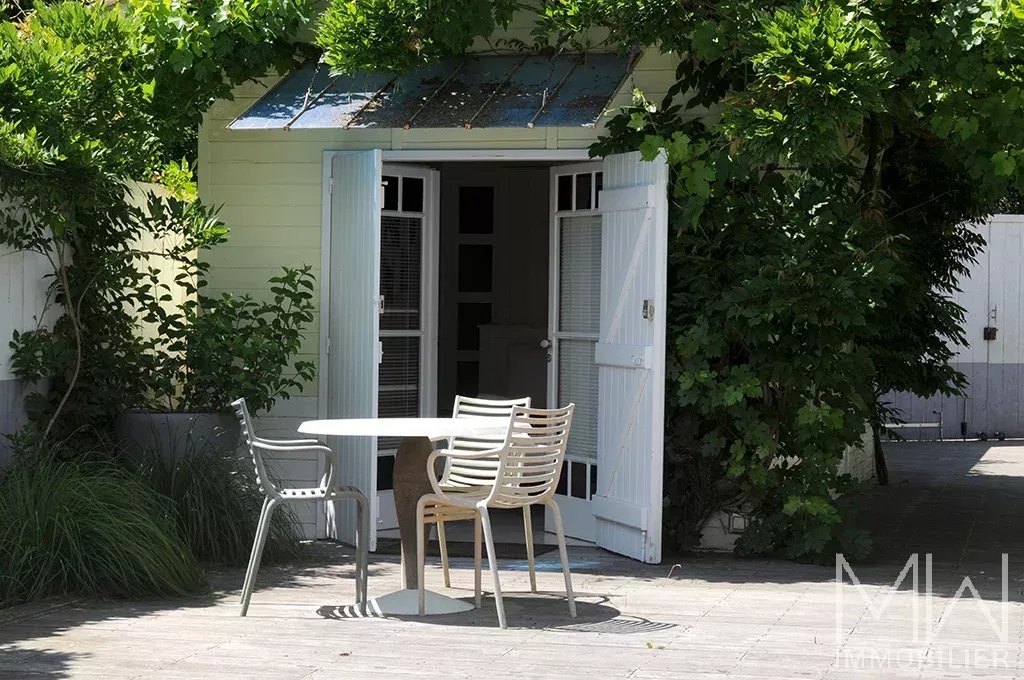 VILLA PIEDS DANS L’EAU – VILLAGE DES JACQUETS – 16 COUCHAGES