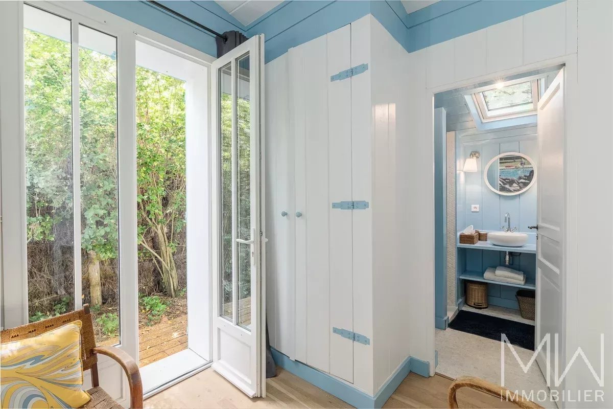 QUARTIER DES 44HA,  PREMIERE LIGNE  – CAP FERRET – 10 COUCHAGES