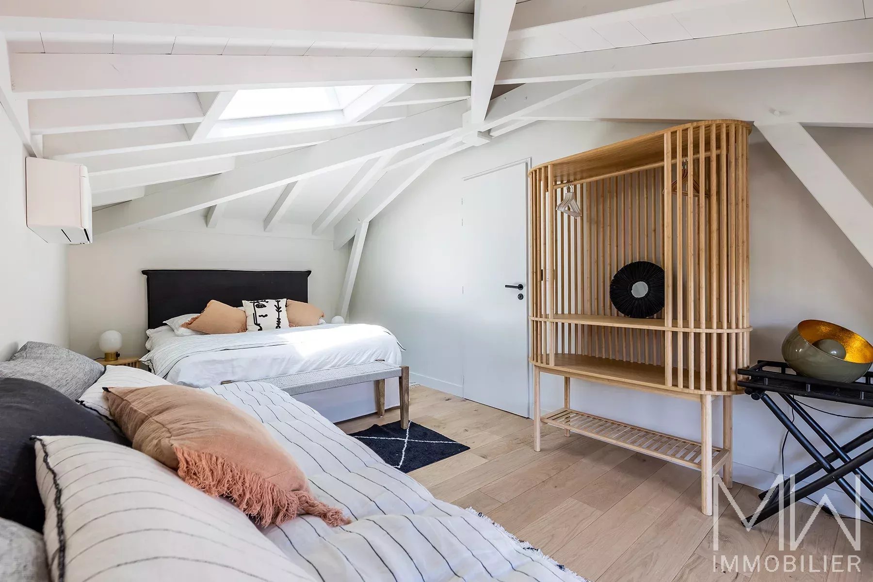 MAGNIFIQUE VILLA BOIS AVEC PISCINE – CAP FERRET – 12 COUCHAGES
