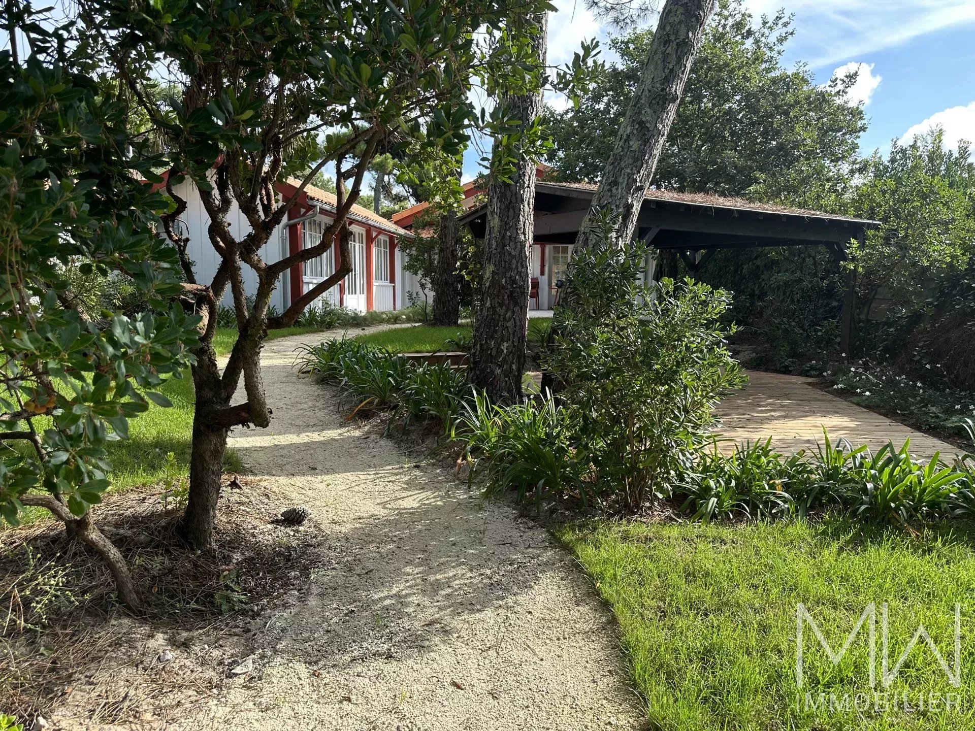 JOLIE VILLA AU COEUR DU CAP FERRET – 6 COUCHAGES