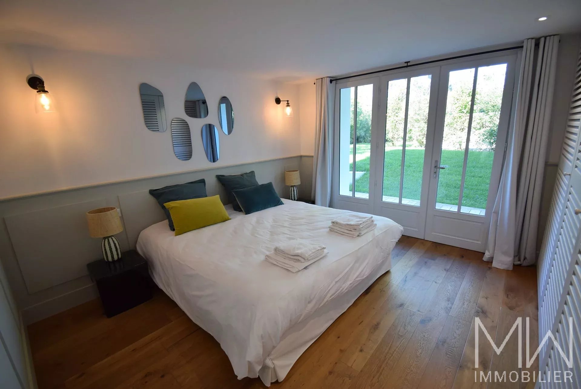JOLIE VILLA BOIS AU COEUR DU CAP FERRET – 8 COUCHAGES