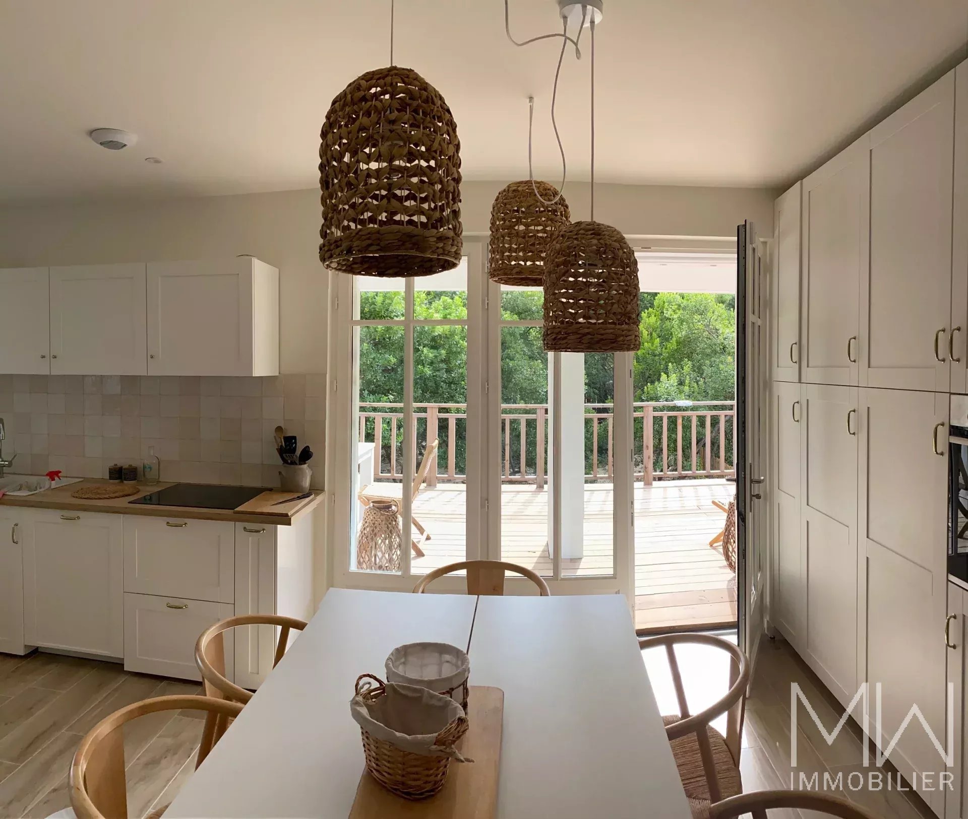 RAVISSANTE VILLA A LA POINTE DU CAP FERRET – 10 COUCHAGES