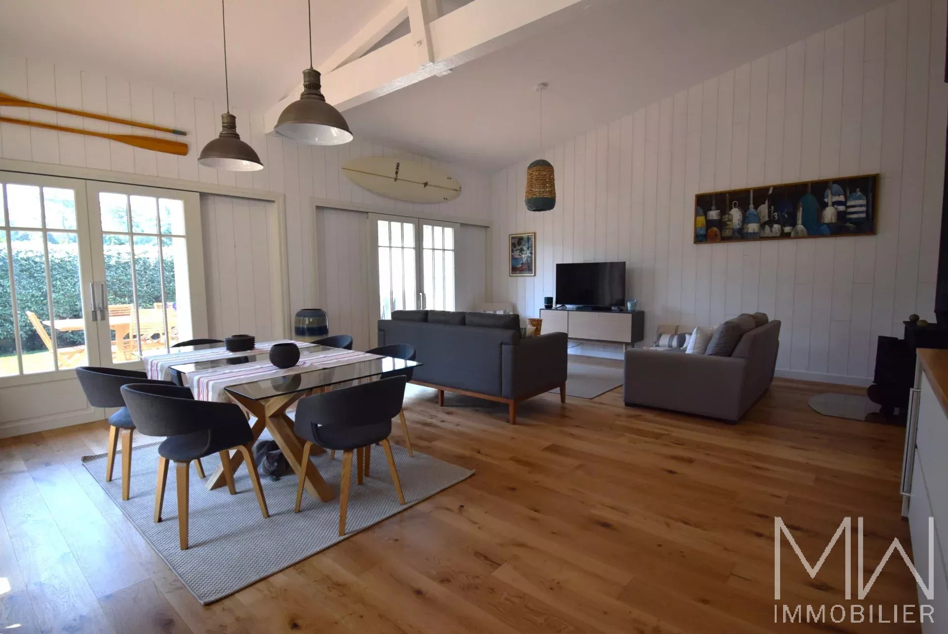 RAVISSANTE VILLA SUR LA DUNE -CAP FERRET-