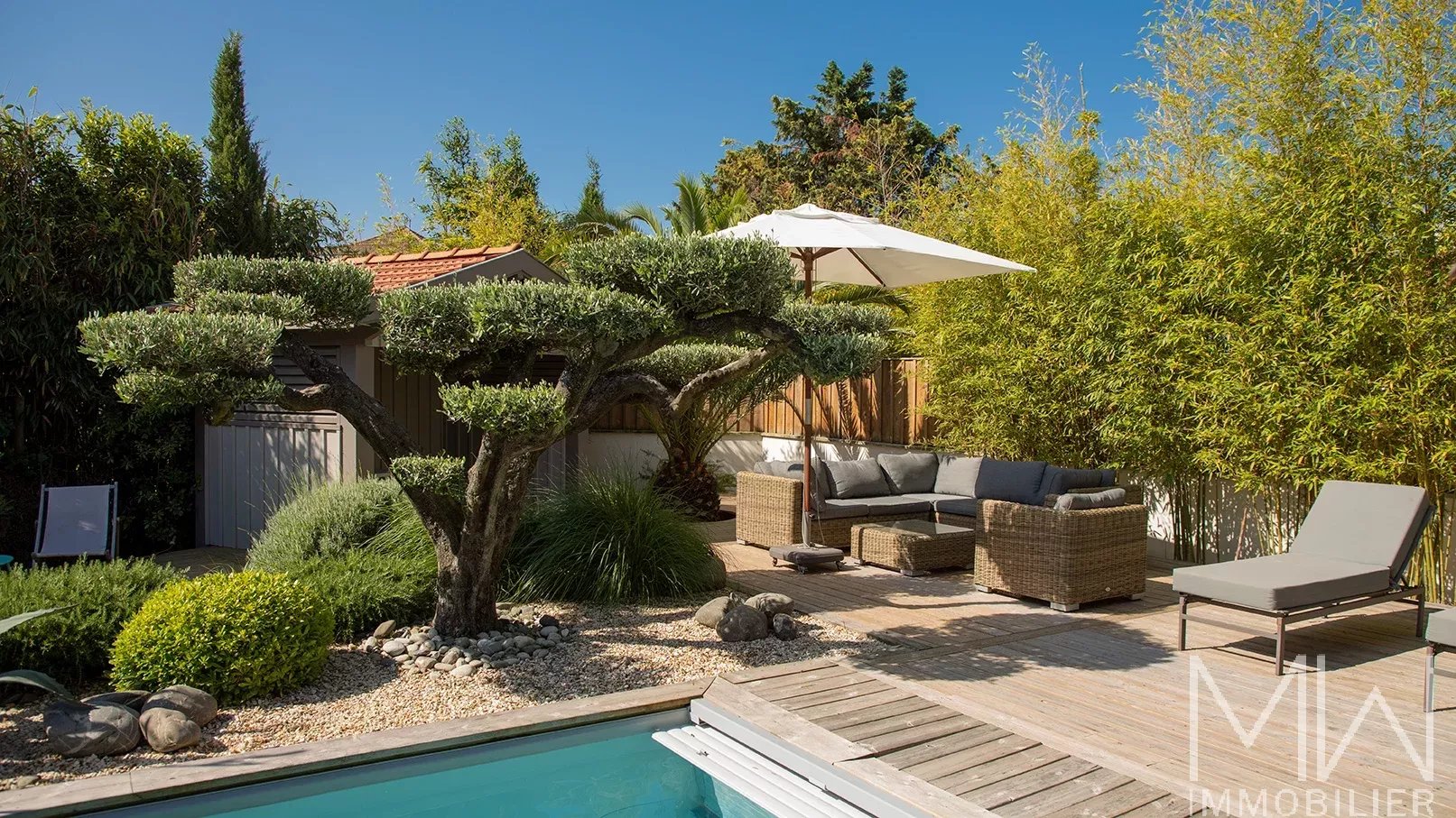VILLA DE LUXE DANS LE CENTRE – CAP FERRET – 10 PERSONNES