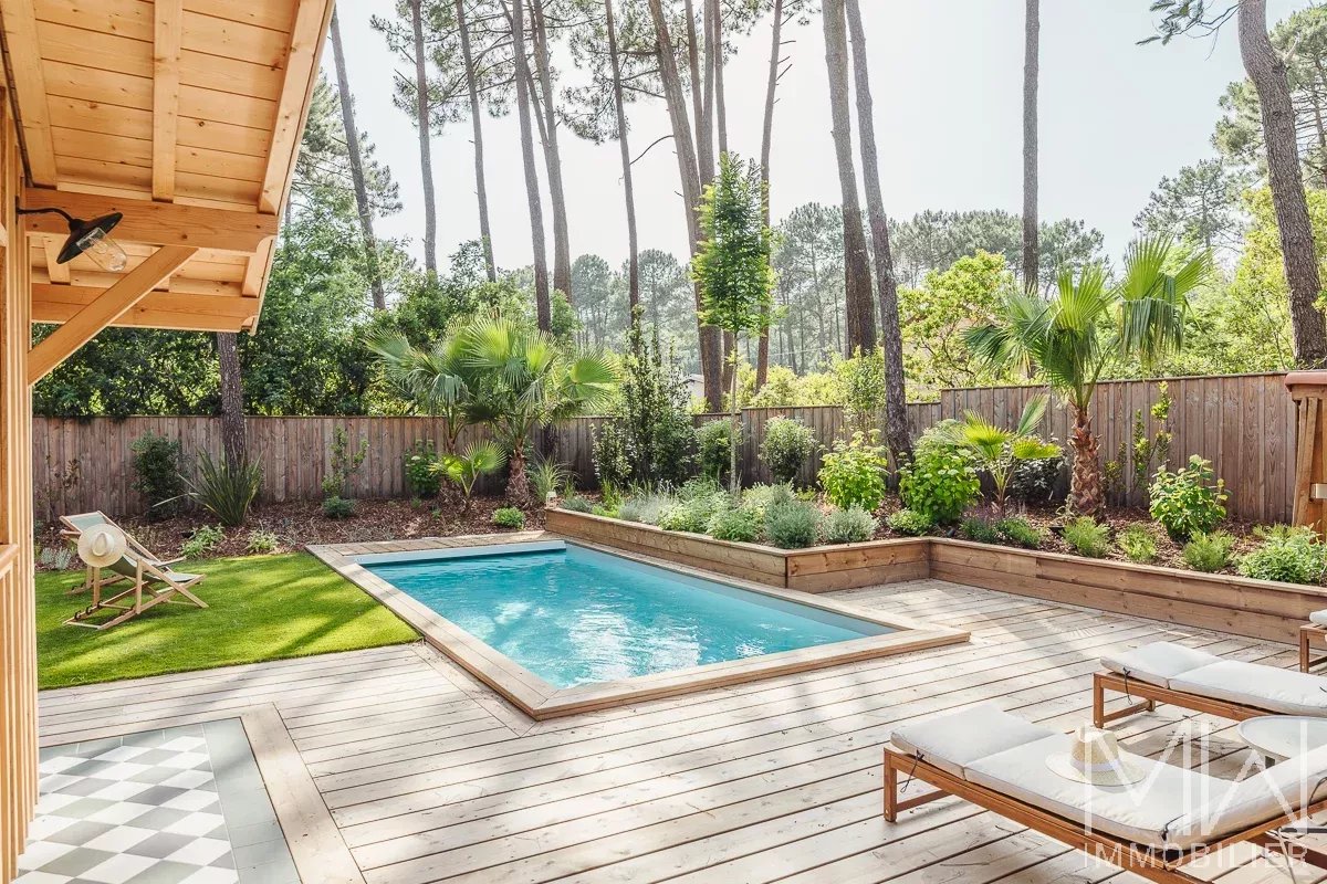 VILLA BOIS AVEC PISCINE – PETIT PIQUEY – 12 COUCHAGES