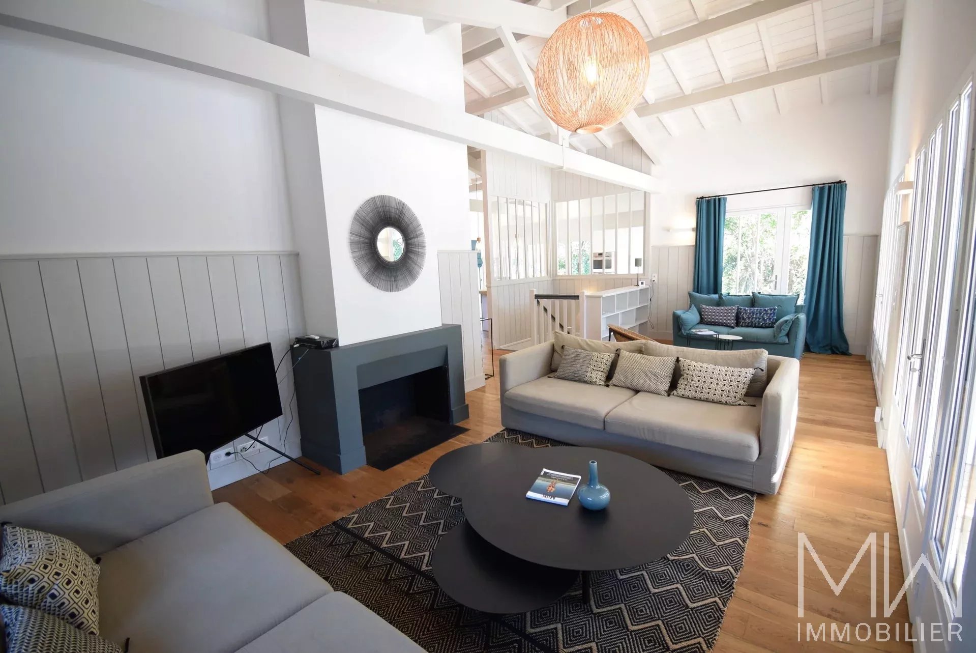 JOLIE VILLA BOIS AU COEUR DU CAP FERRET – 8 COUCHAGES