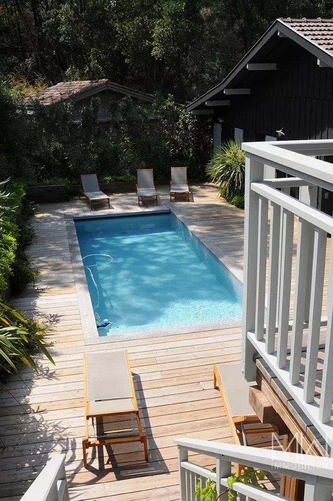 MAGNIFIQUE VILLA BOIS A LA POINTE DU CAP FERRET – 14 COUCHAGES