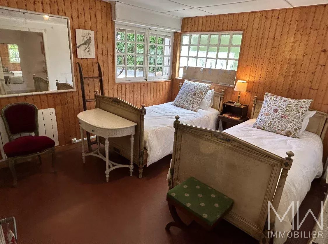 VILLA PLEINE DE CHARME EN 1ERE LIGNE – CAP FERRET – 8 COUCHAGES