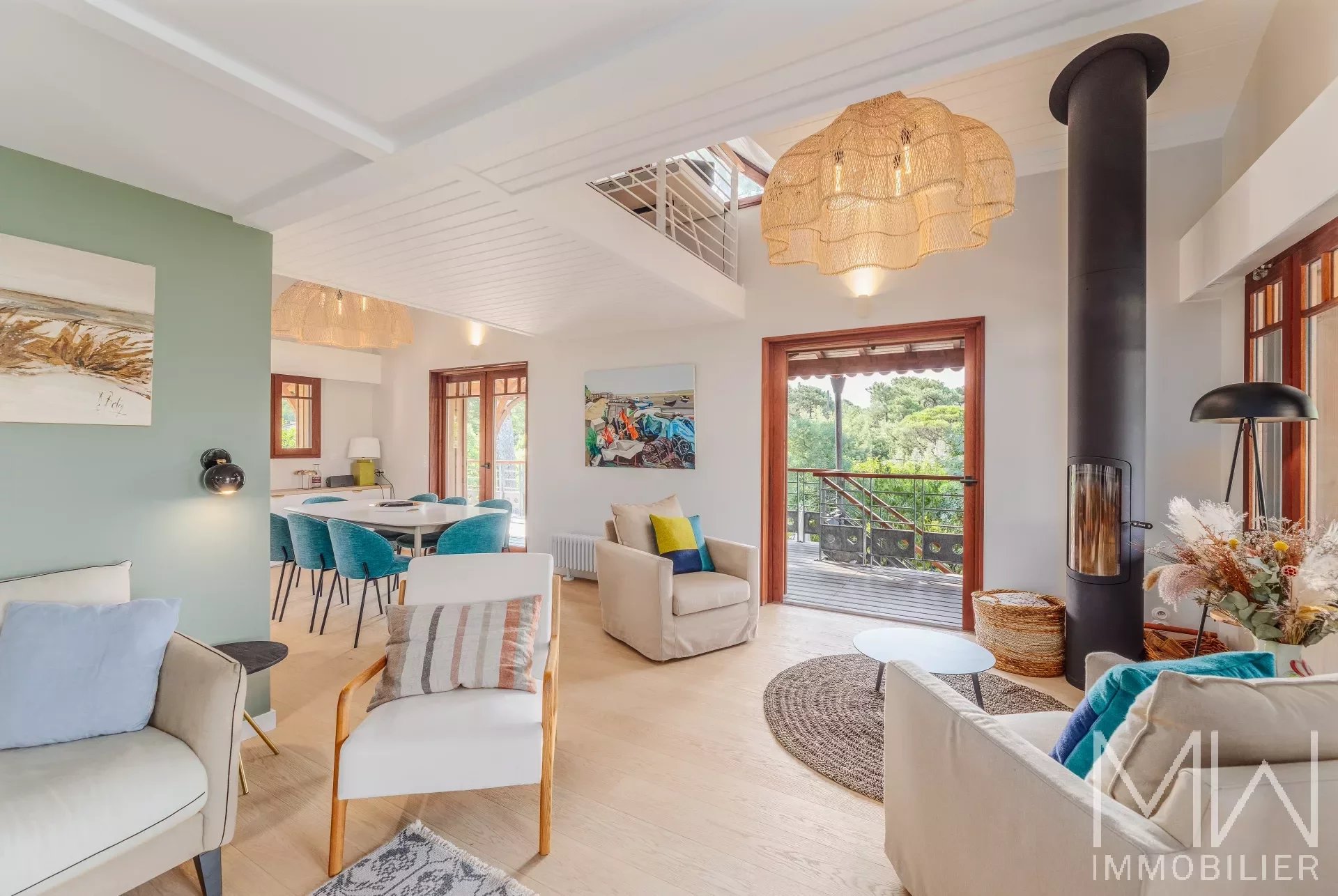 AGREABLE VILLA BOIS AVEC PISCINE – CAP FERRET – 10 COUCHAGES