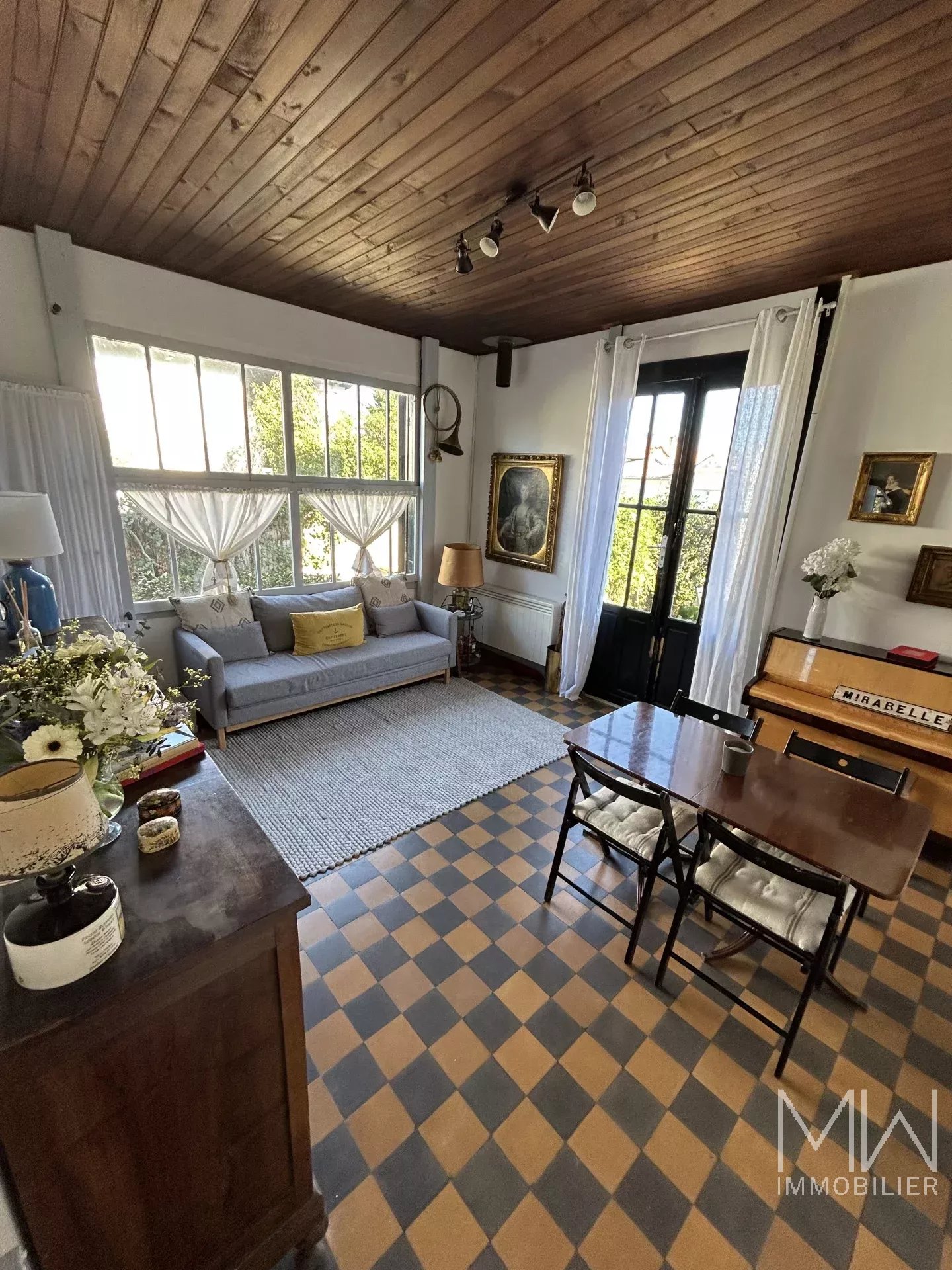 JOLIE PETITE VILLA AU CENTRE – CAP FERRET – 4 COUCHAGES