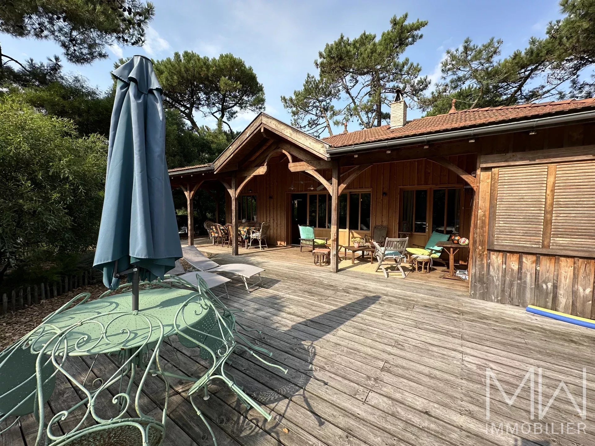 VILLA BOIS AVEC PISCINE – CAP FERRET – 8 COUCHAGES