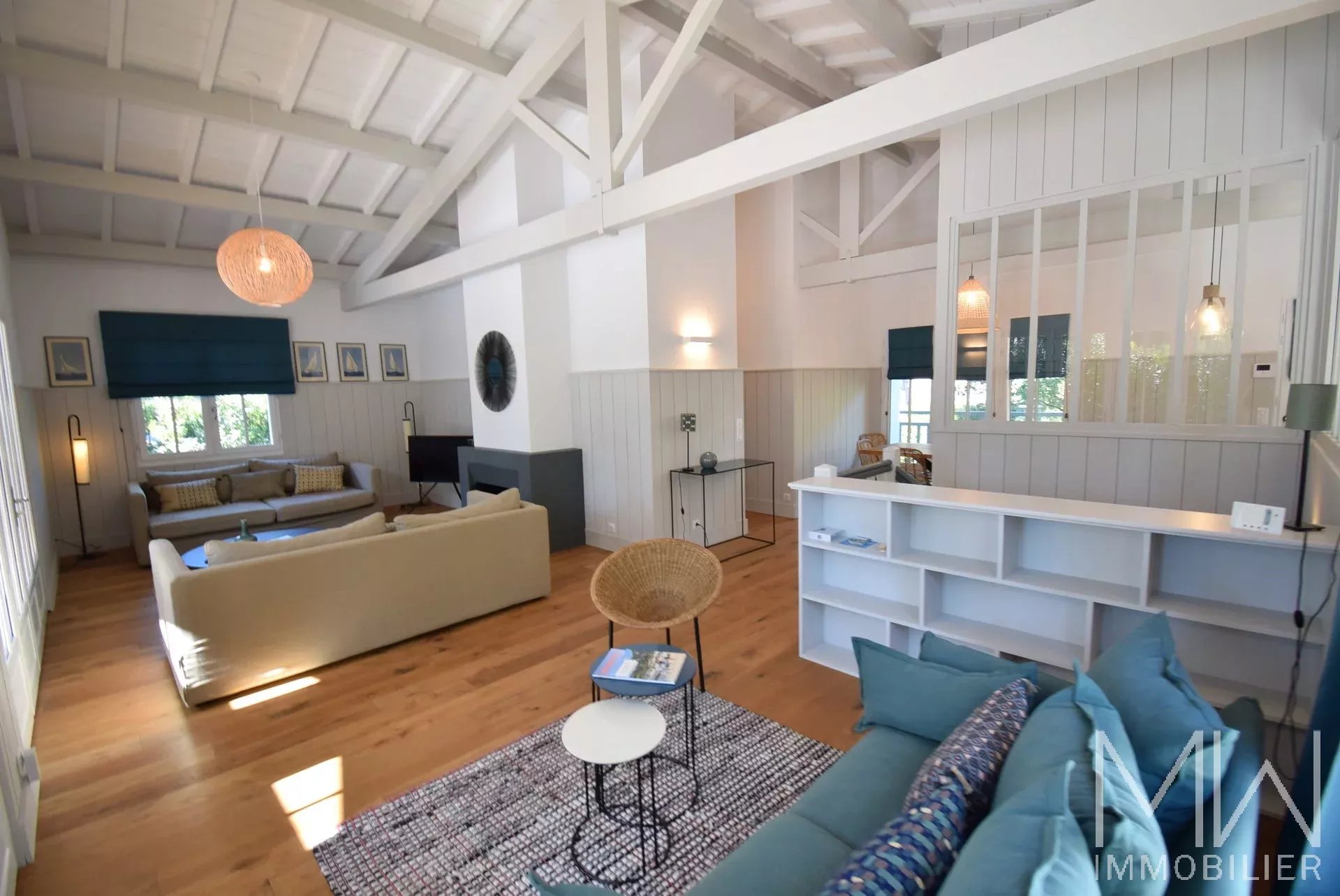 JOLIE VILLA BOIS AU COEUR DU CAP FERRET – 8 COUCHAGES