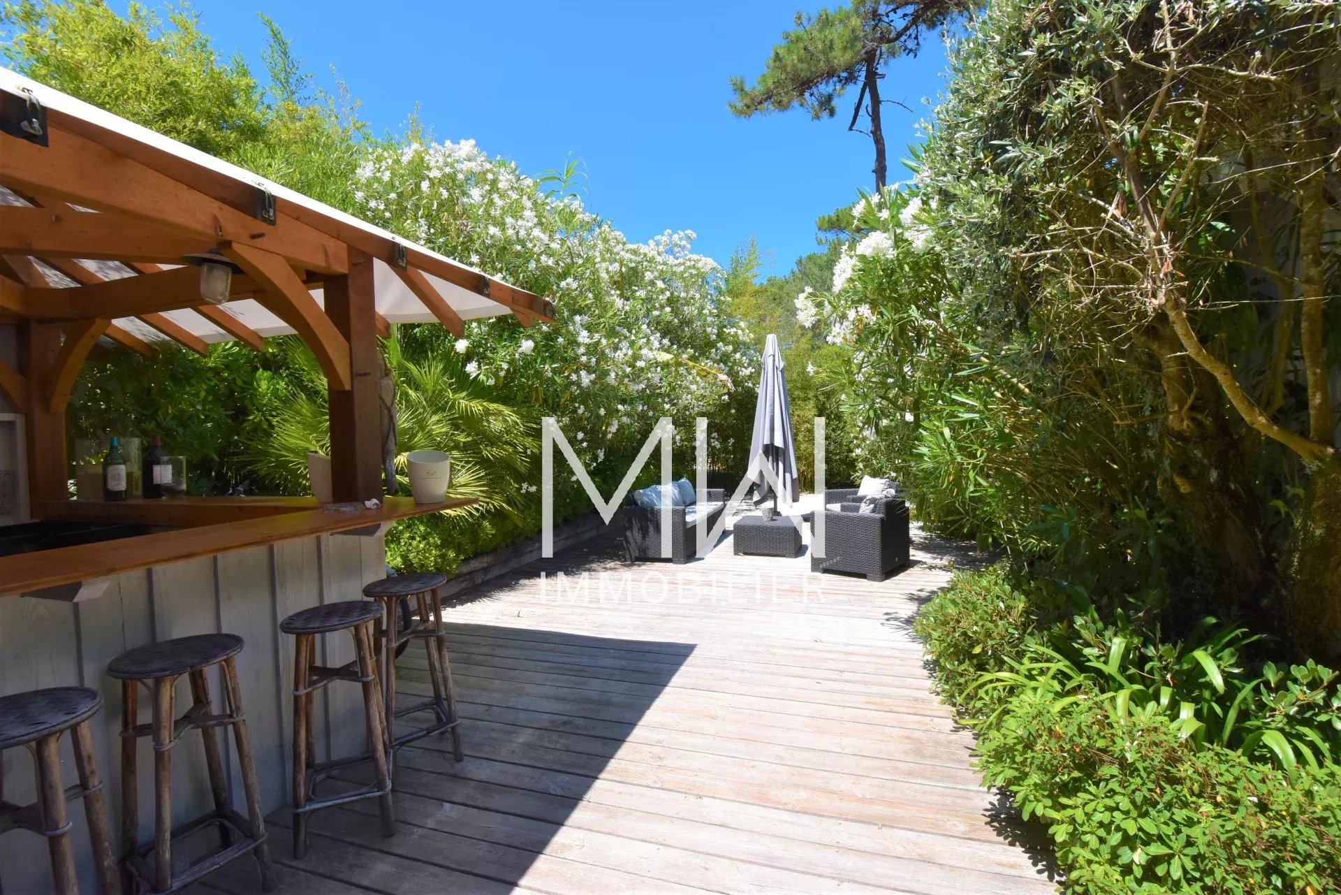 MAGNIFIQUE VILLA DE CHARME – CAP FERRET –