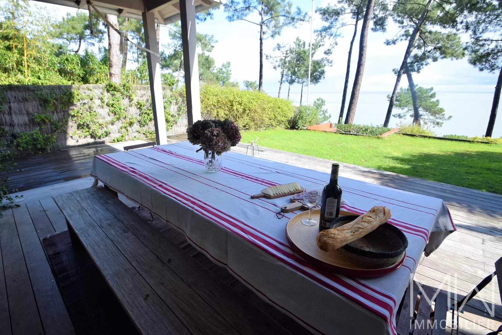 VILLA A LOUER EN 1ERE LIGNE DU BASSIN D’ARCACHON – 10 COUCHAGES